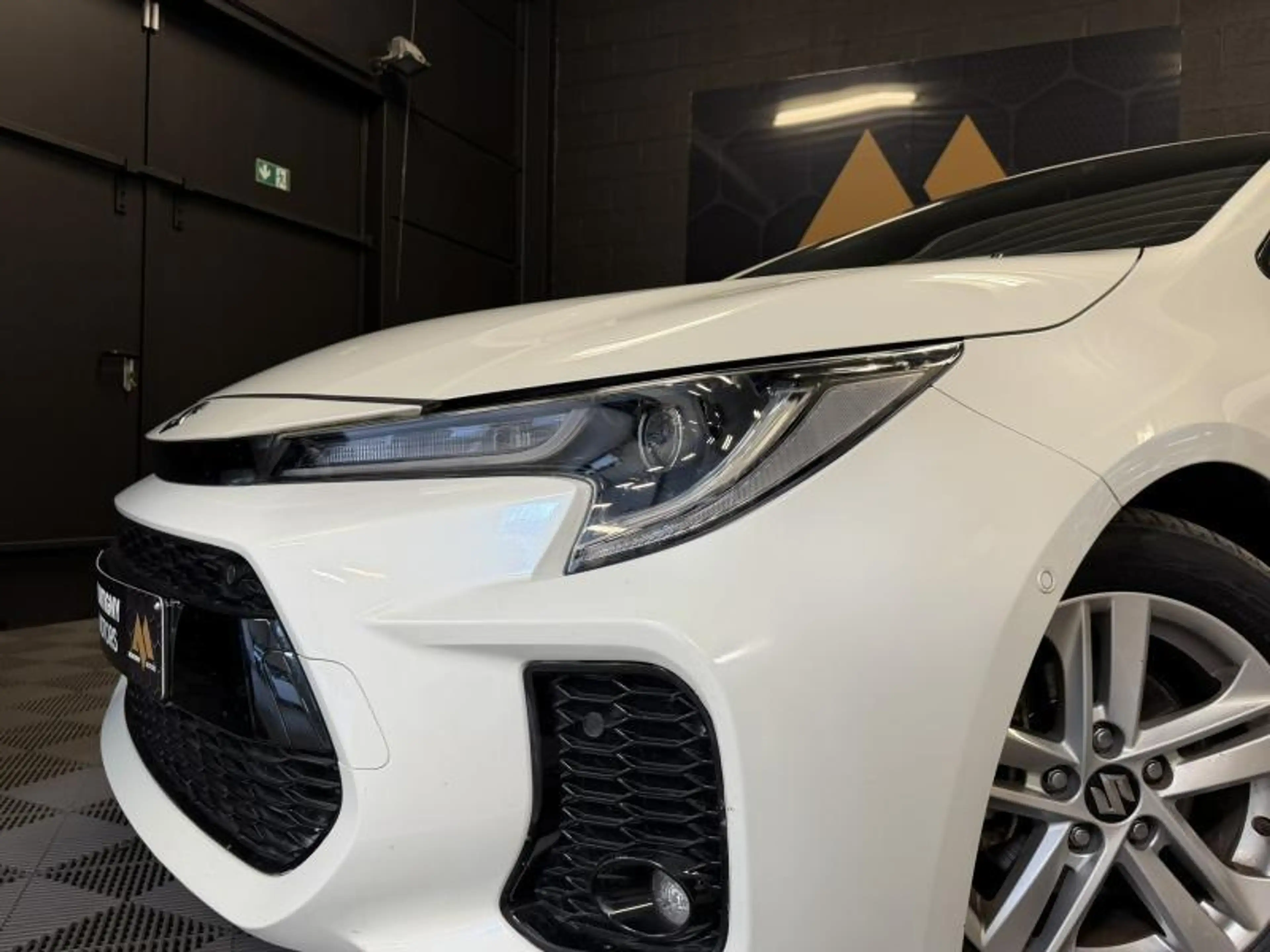 Suzuki Swace 1.8i 100cv Automatique *Carplay*Camera*GPS*Capteurs* — photo 9