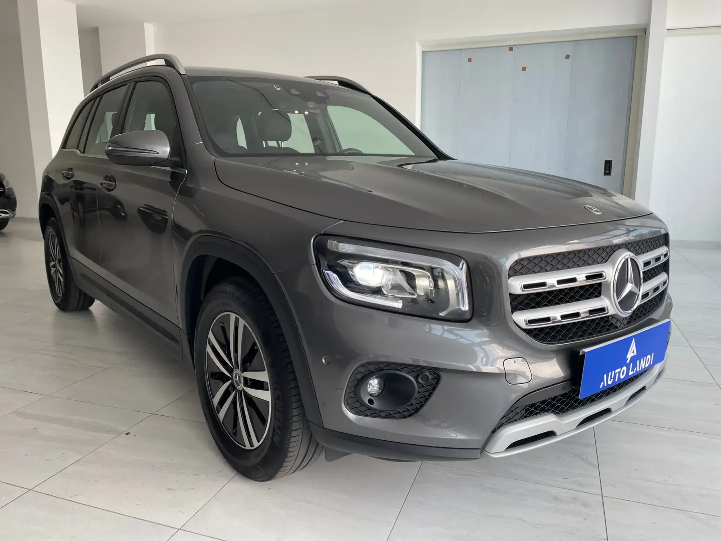 Mercedes-Benz GLB 200 GLB 200 Business Extra auto Szary - 2