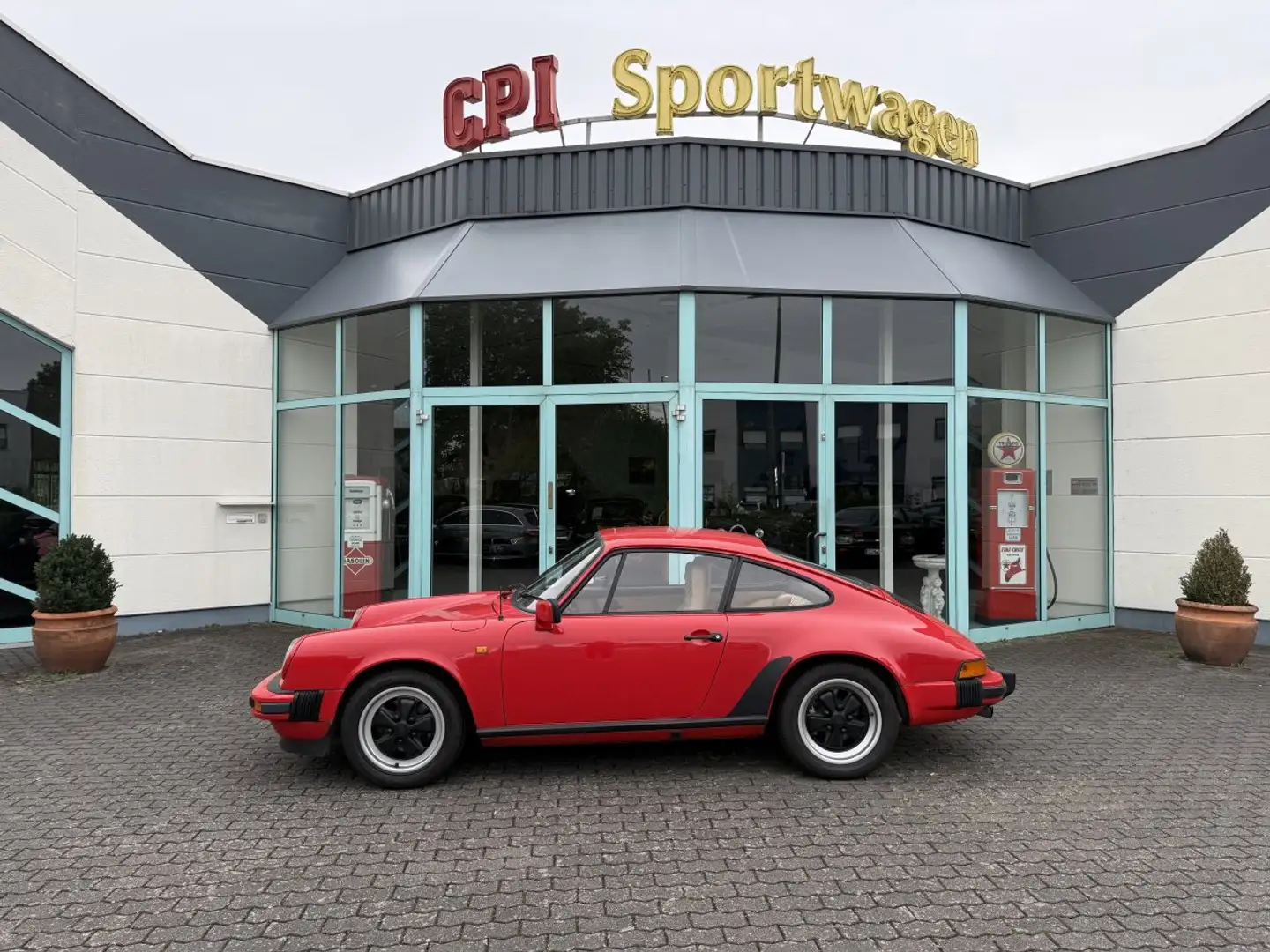 Porsche 911 SC Deutsch in gutem Zustand Rot - 1