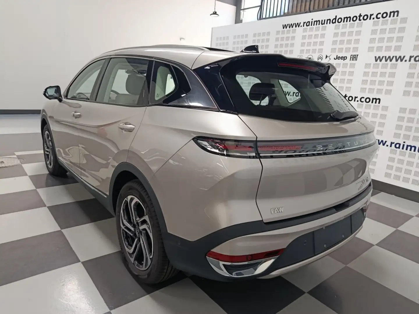 Bestune T90 2.0 Gris - 2