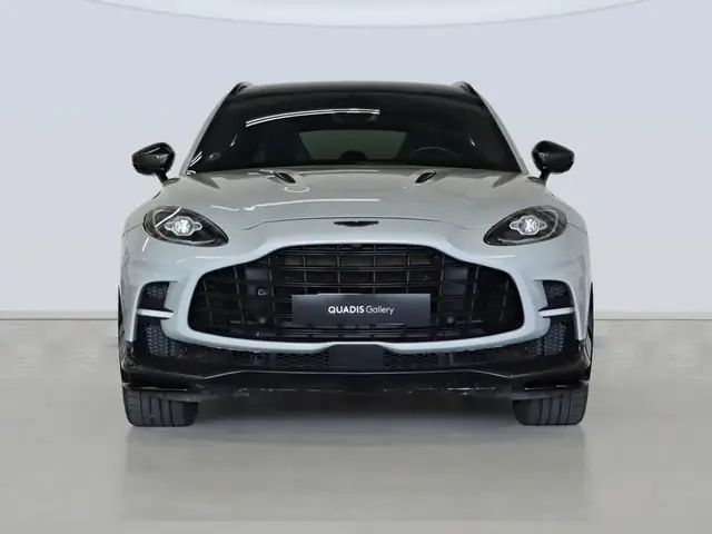 Aston Martin DBX view 4