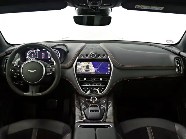 Aston Martin DBX view 8