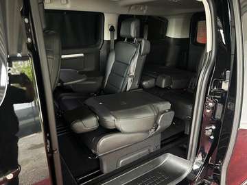 VIP längster Radstand/Standheizung/AHK/8Sitzer