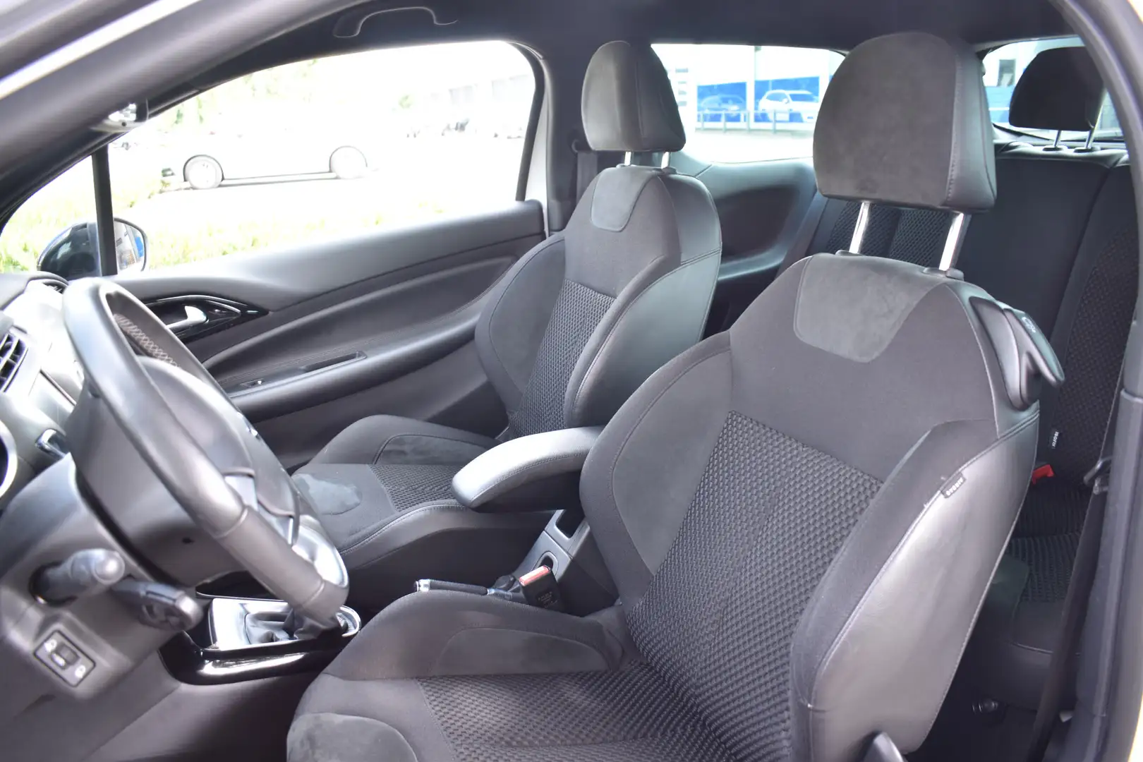 DS Automobiles DS 3 PureTech 82 Business Navi | Airco | Parkeerhulp | Wit - 2