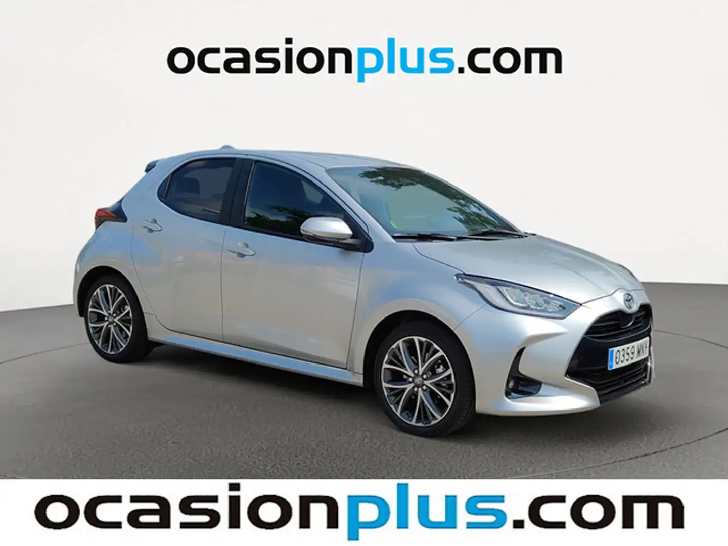 Toyota Yaris 120H 1.5 Style Plus Argent - 2