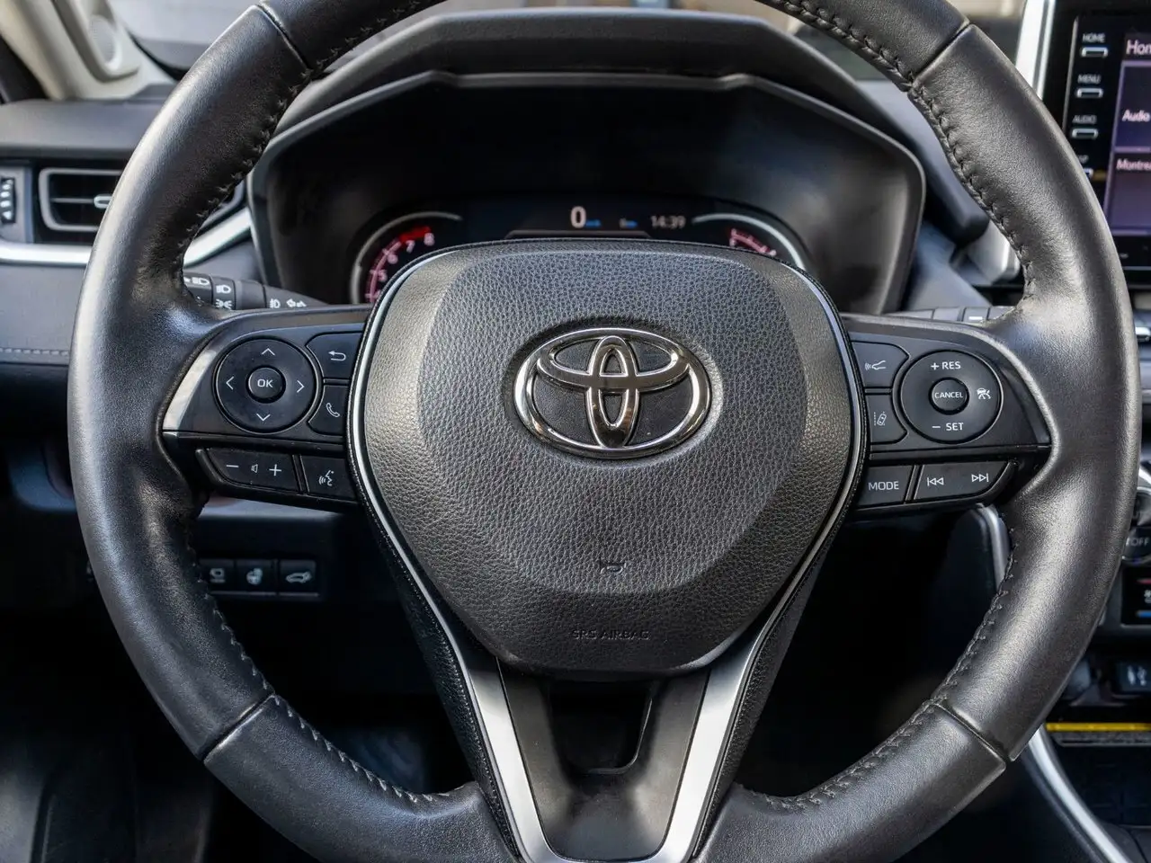 Toyota RAV 4 снимка Toyota RAV 4