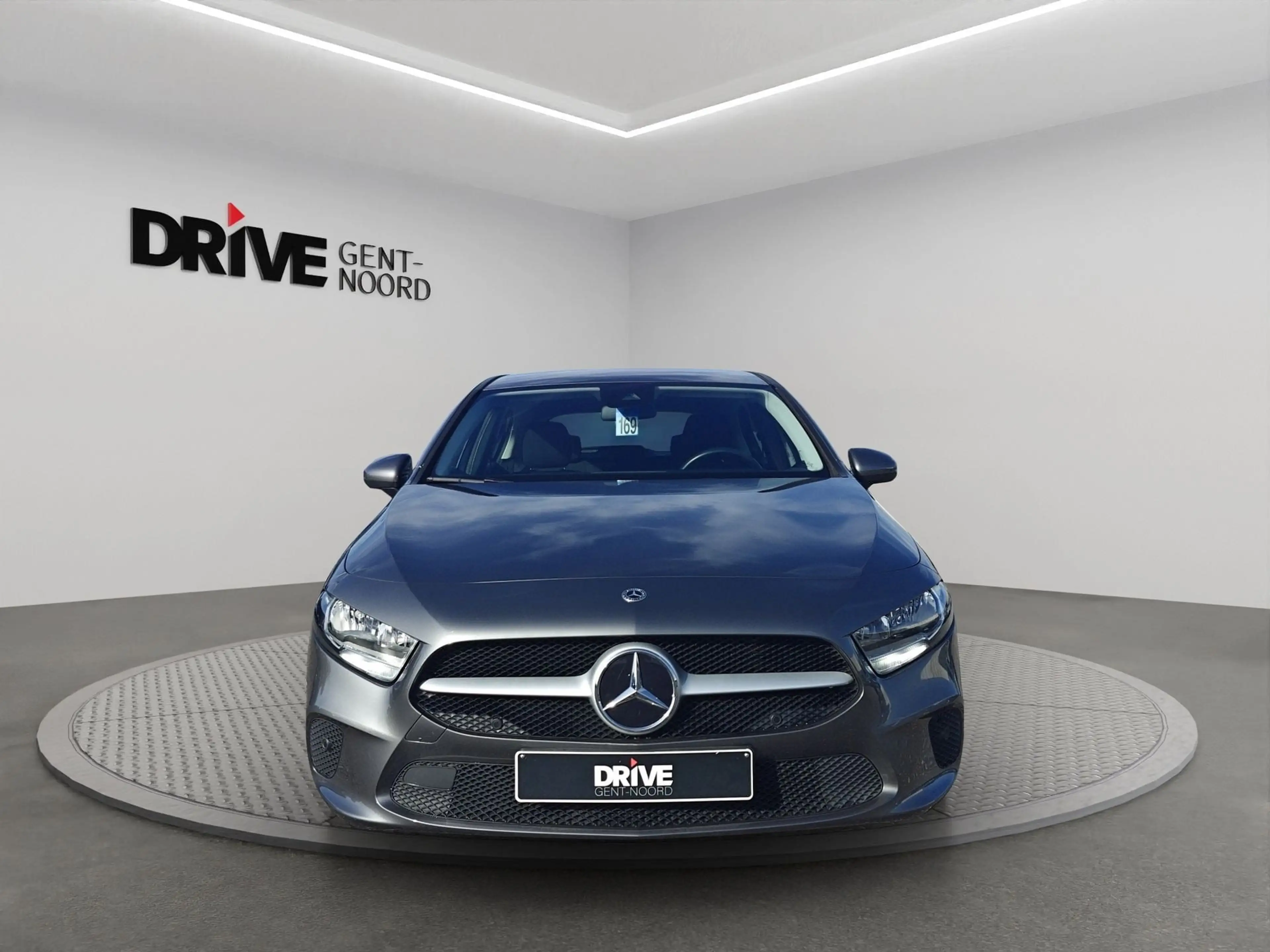 Mercedes-Benz A 180 180 *Camera/PDC/GPS/Alu* — photo 8