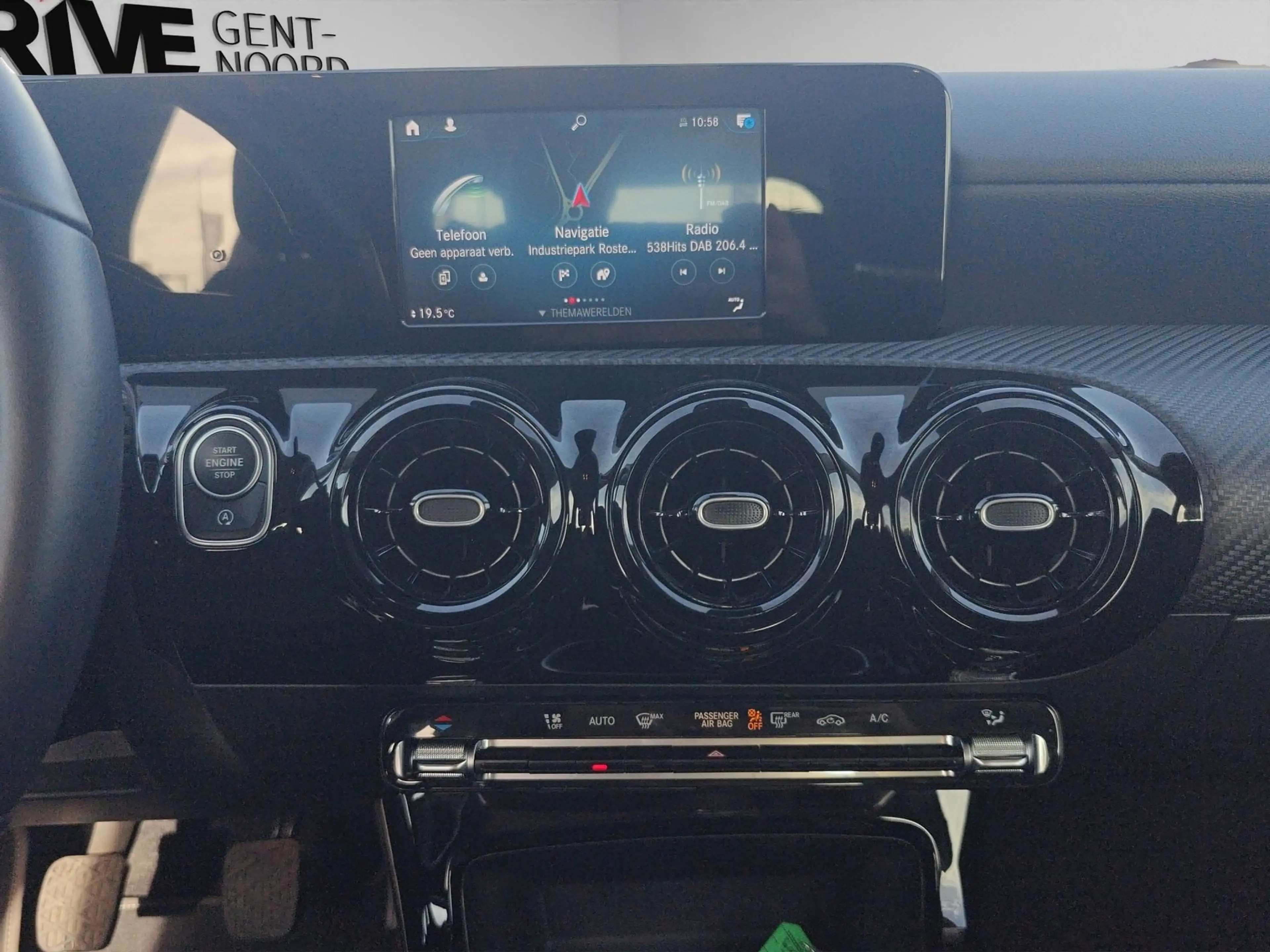 Mercedes-Benz A 180 180 *Camera/PDC/GPS/Alu* — photo 14