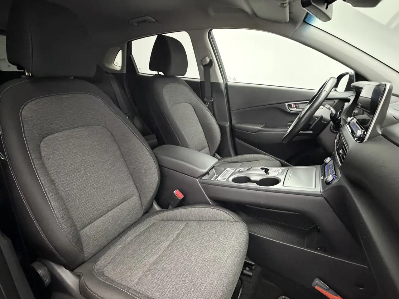 Hyundai Kona EV Fashion 64 kWh 3-Fase SOH 94,9% Warmtepomp, миниатюра 17