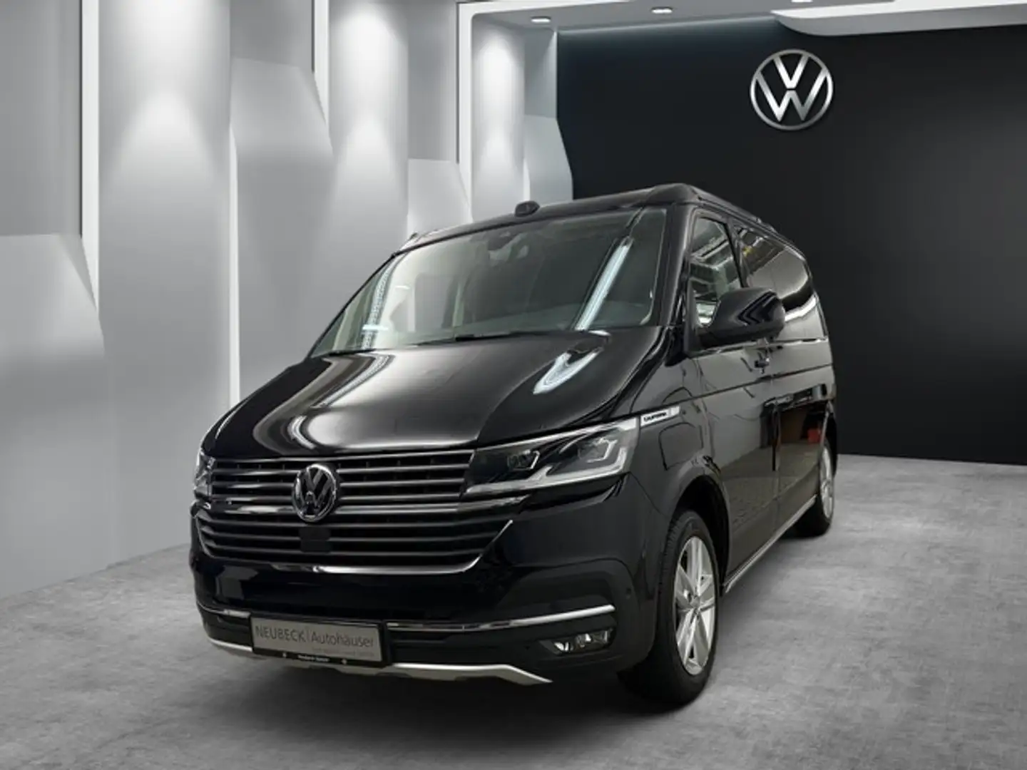 Volkswagen T6.1 California 2.0 TDI Beach Tour 4Motion AHK crna - 1