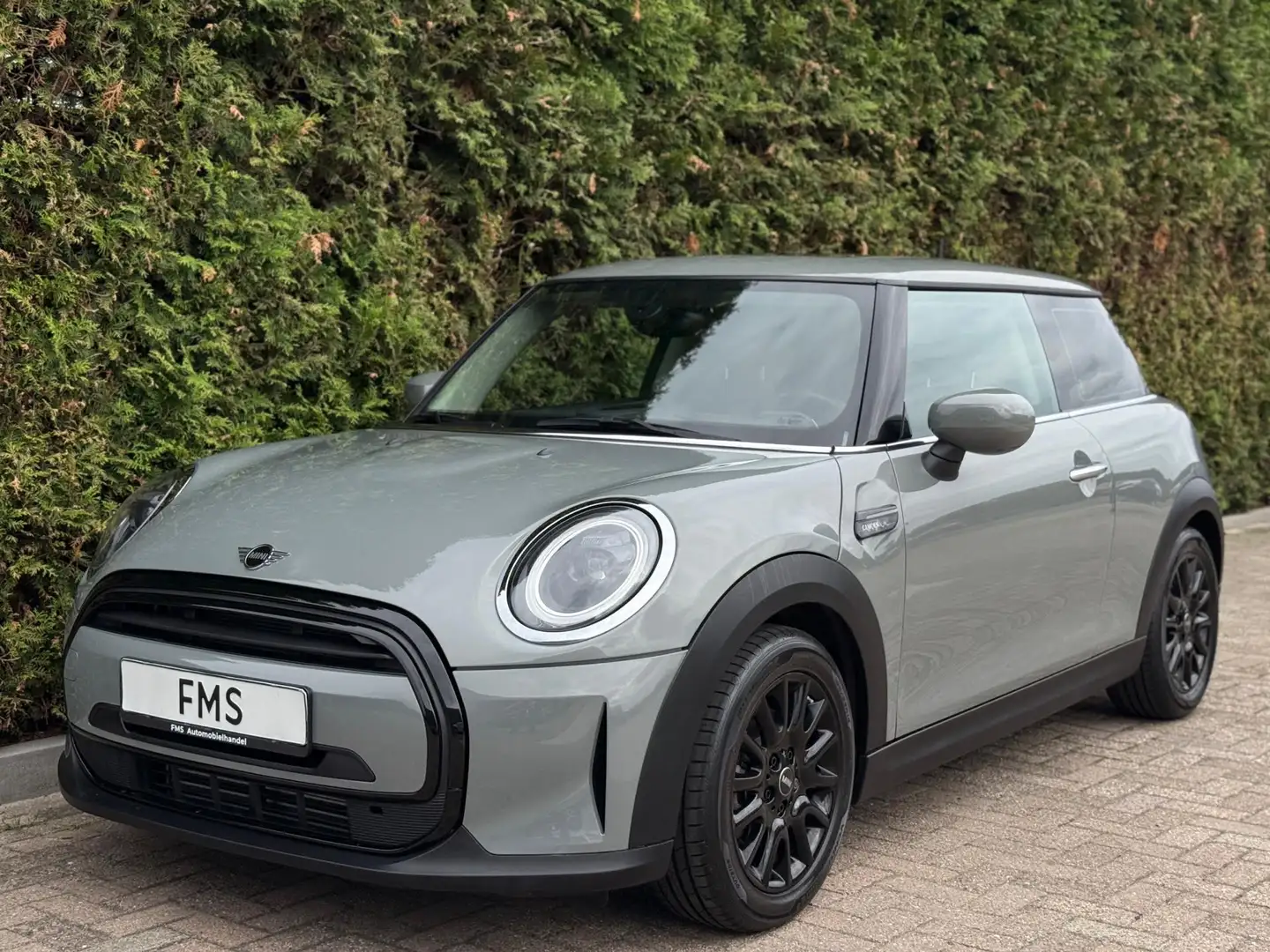 MINI Cooper 1.5 Camden Edition HuD CarPlay Grijs - 1