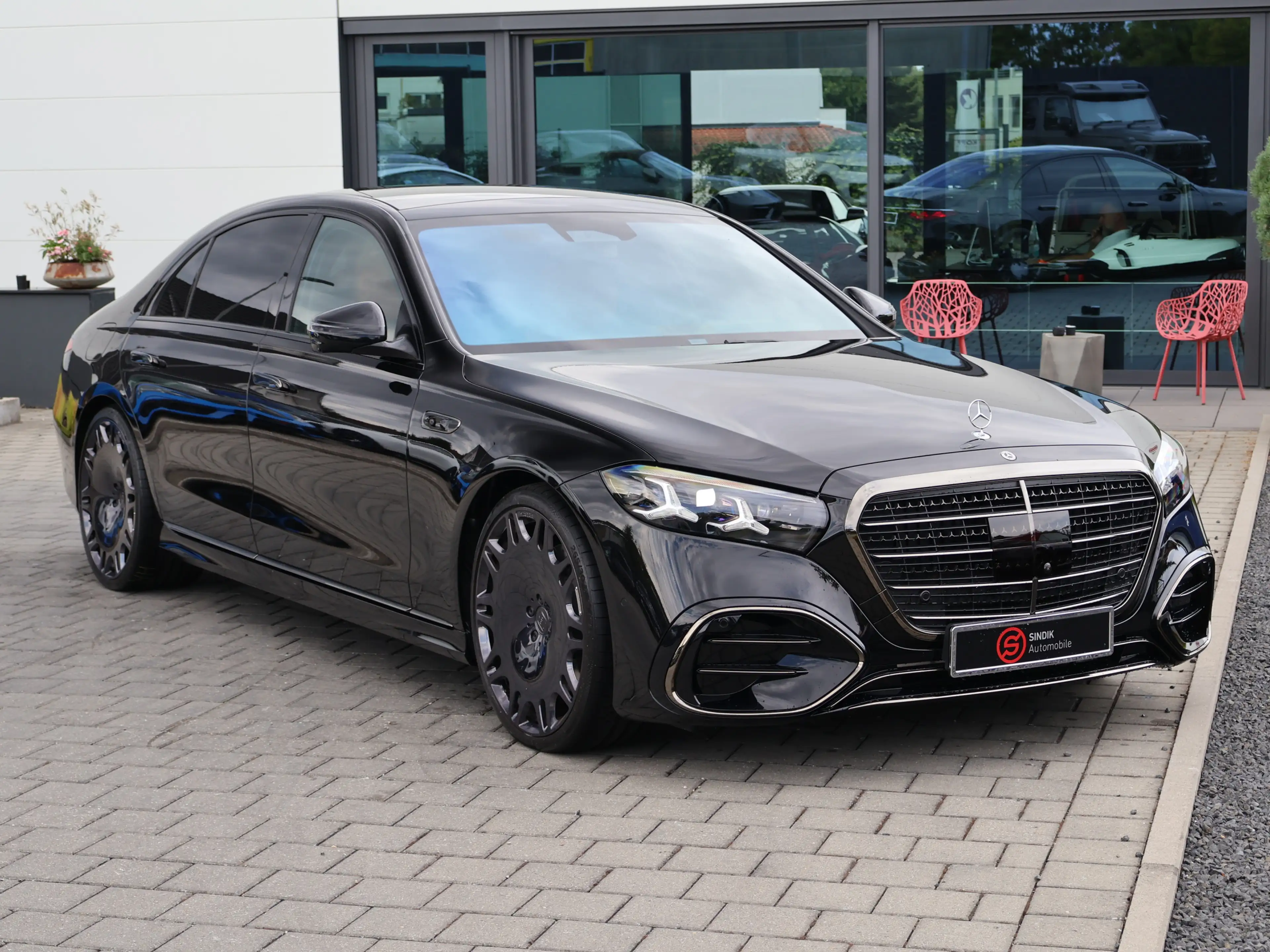 Mercedes-Benz S 580 e EQ Hybrid4M Lang AMG Pano-3D-TV-HeadUp — photo 4