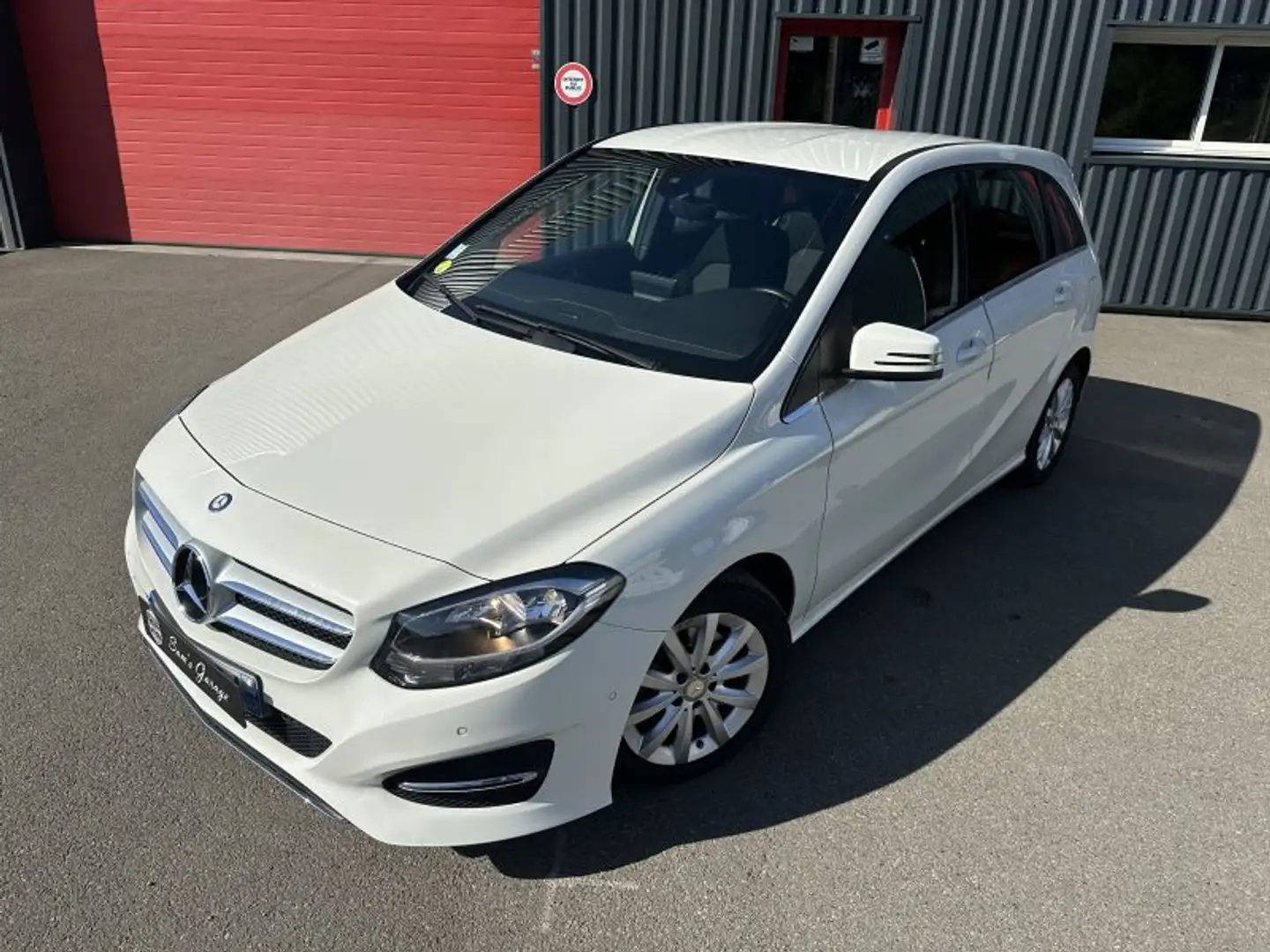 Mercedes-Benz B 200 200 B200 CDI 136 Inspiration 7 G-DCT 2015 - 2