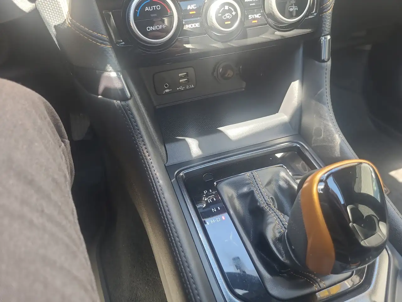 Subaru Forester снимка Subaru Forester