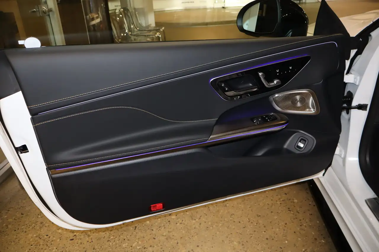 Mercedes-Benz CLE снимка Mercedes-Benz CLE