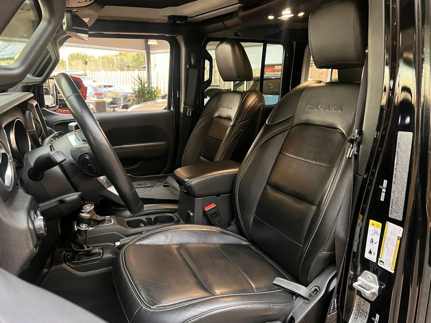 Jeep Wrangler 2.0AT Sahara Hardtop KameraNAVI AHK LED Noir - 2