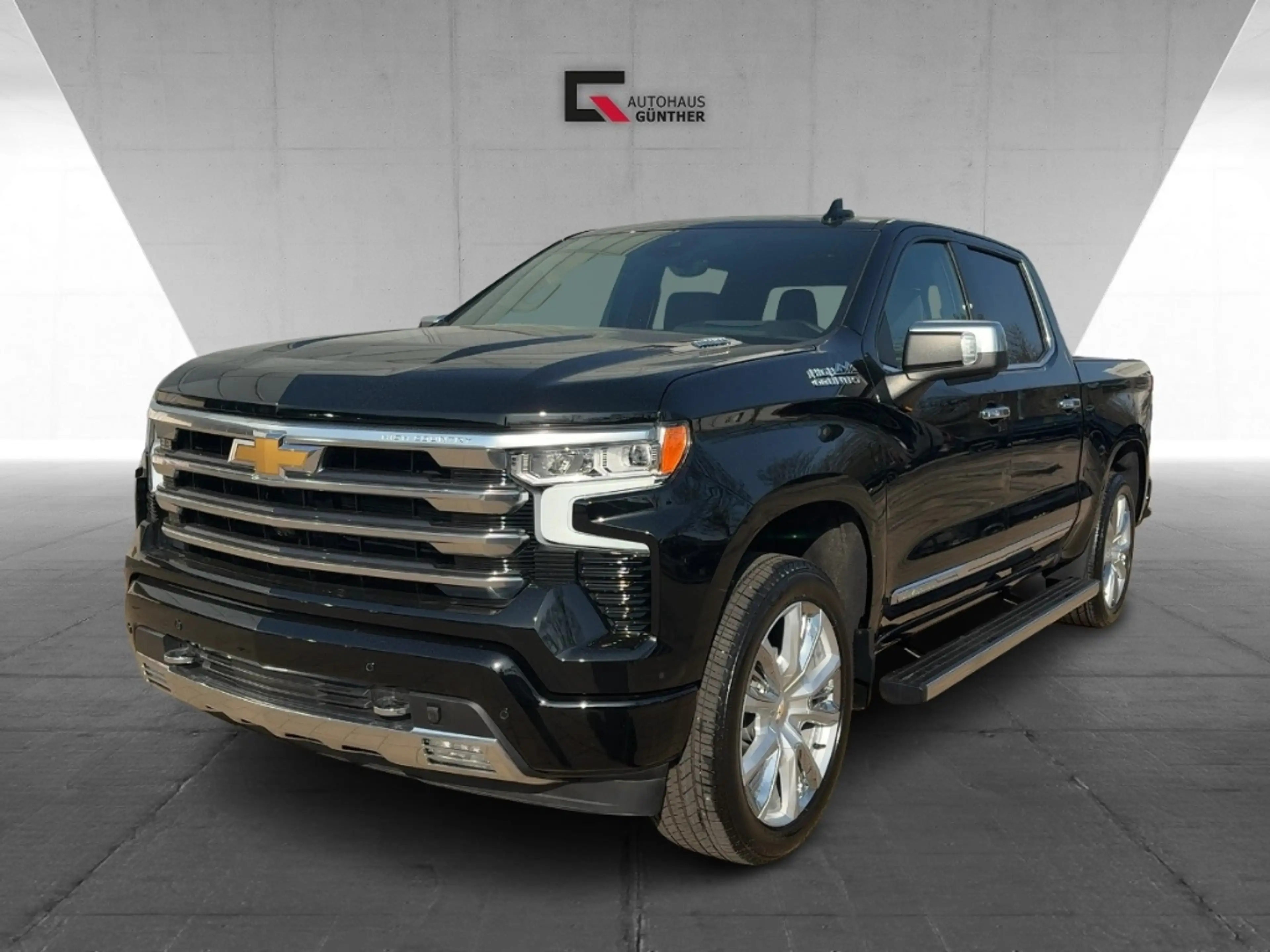 Chevrolet Silverado High Country Short Box 1500 4WD 4J. Garantie