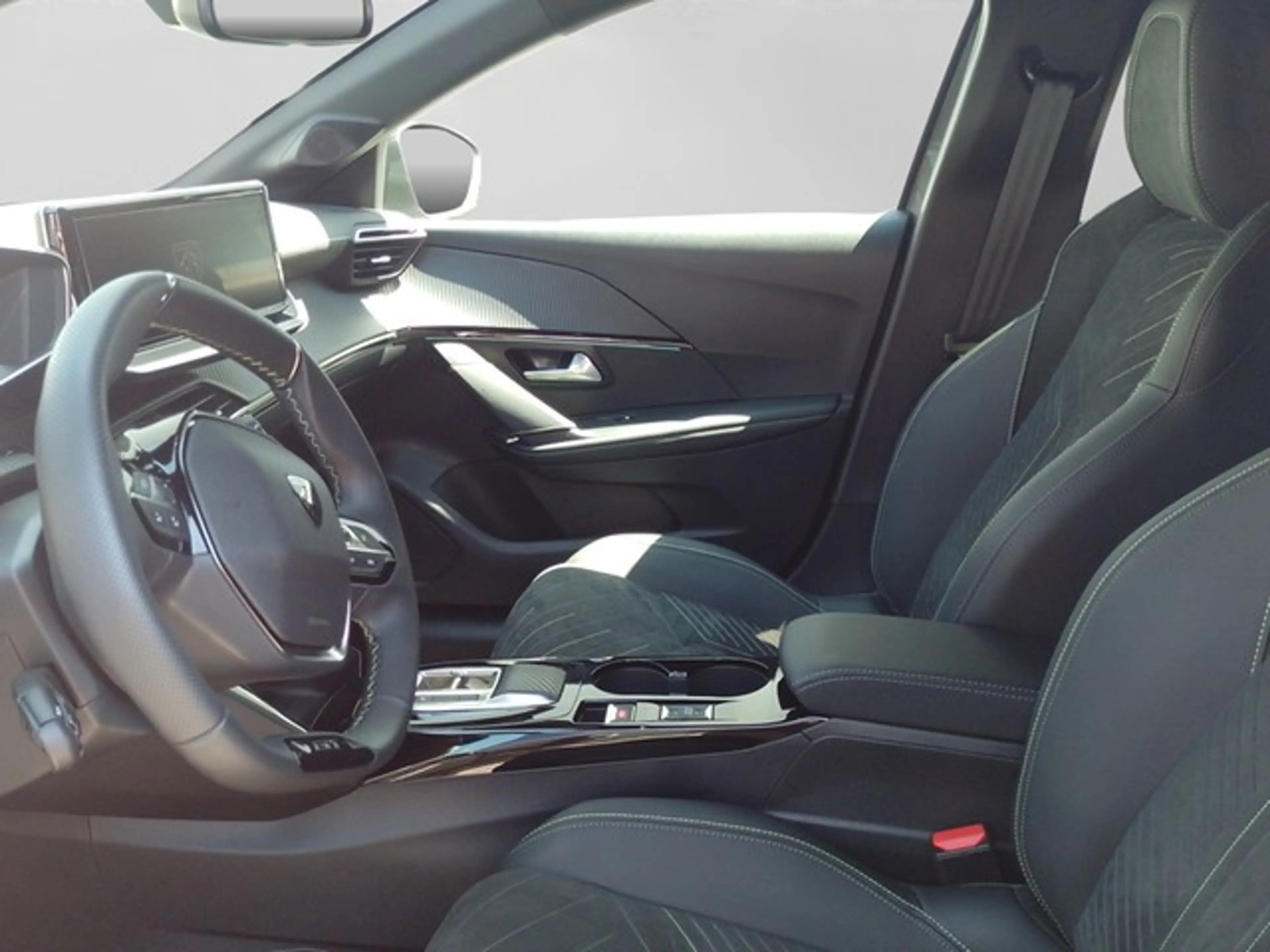 Peugeot e-208 GT Elektromotor 156 — photo 8