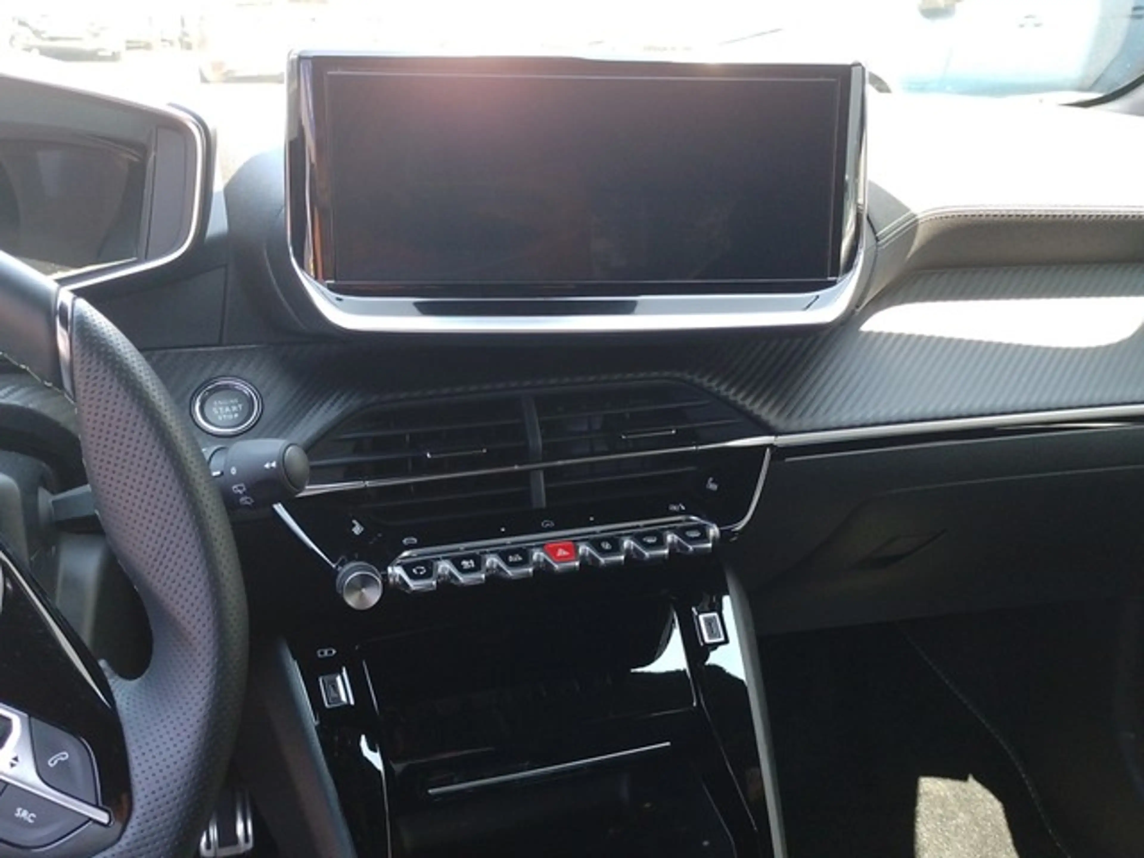 Peugeot e-208 GT Elektromotor 156 — photo 12