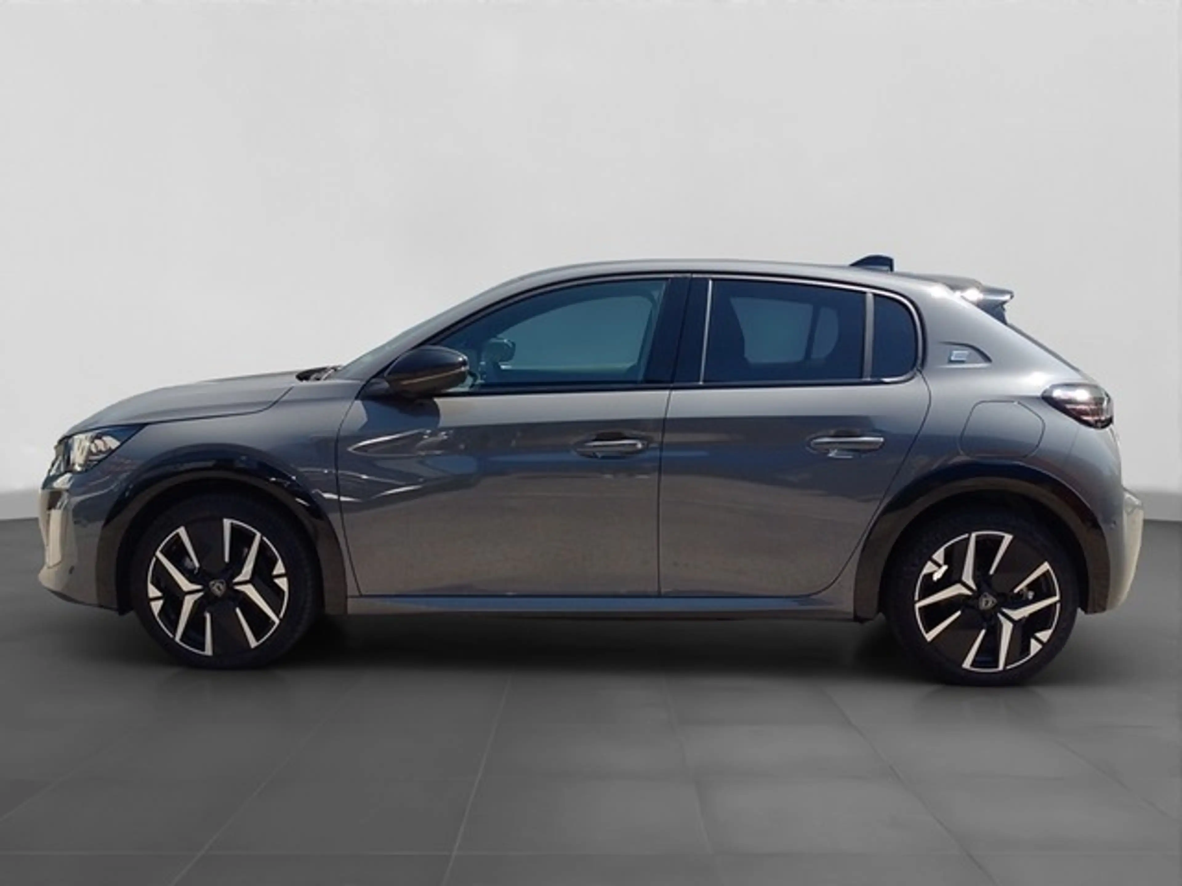 Peugeot e-208 GT Elektromotor 156 — photo 2
