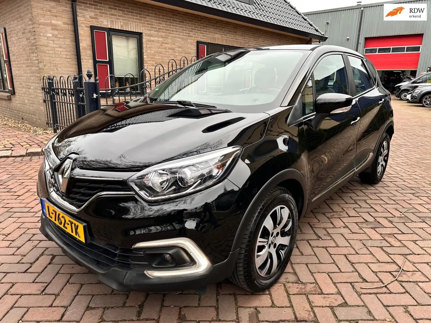 Renault Captur 1.2 TCe Intens Noir - 1