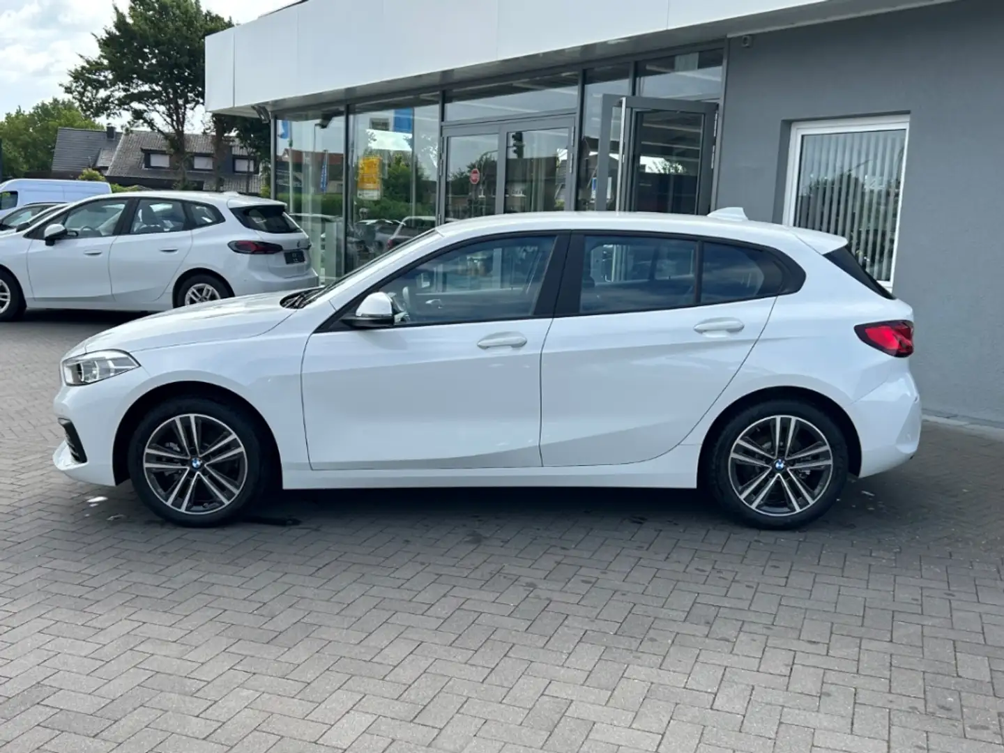 BMW 116 i Carplay Lenkrad-hzg. LED-Licht Weiß - 2