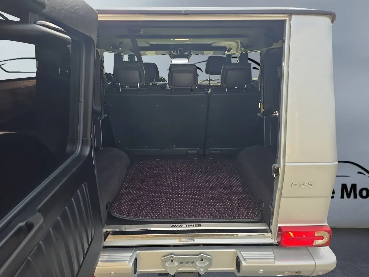 Mercedes-Benz G-Class снимка Mercedes-Benz G-Class