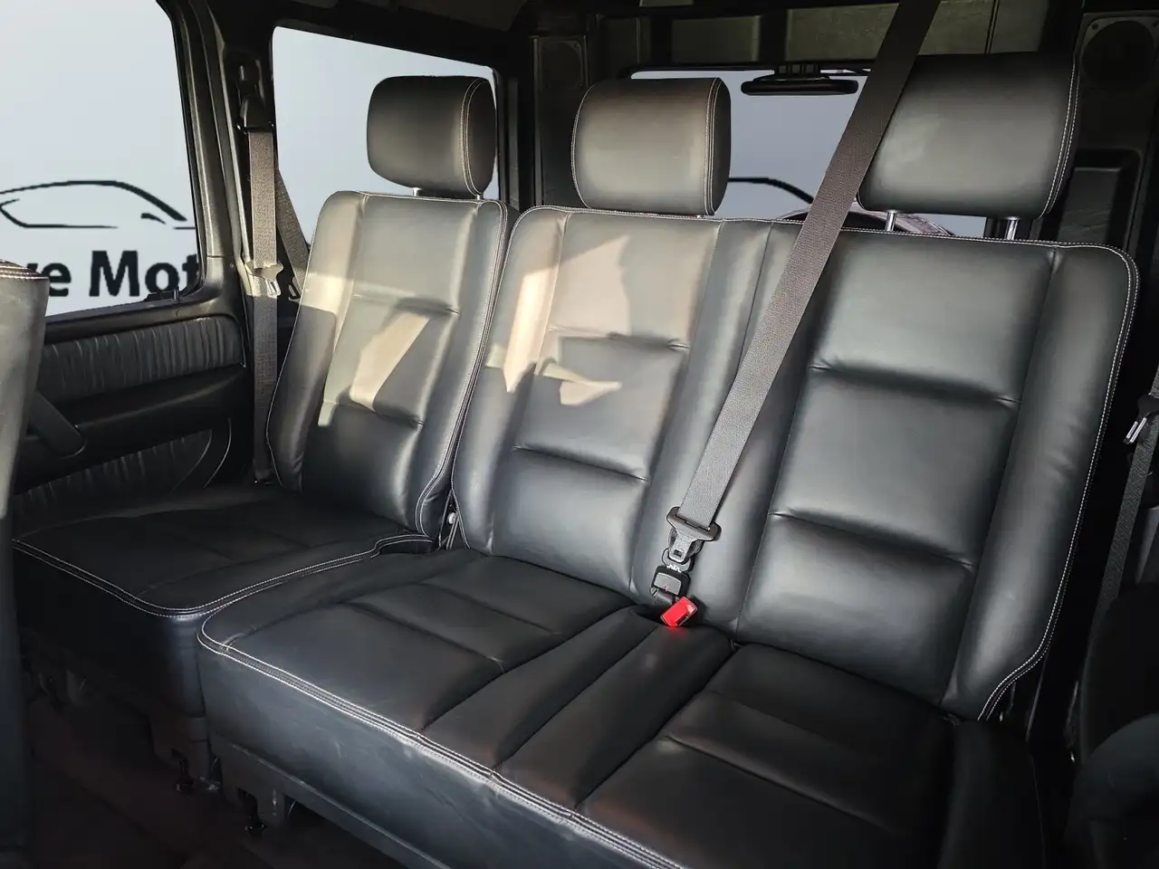 Mercedes-Benz G-Class снимка Mercedes-Benz G-Class