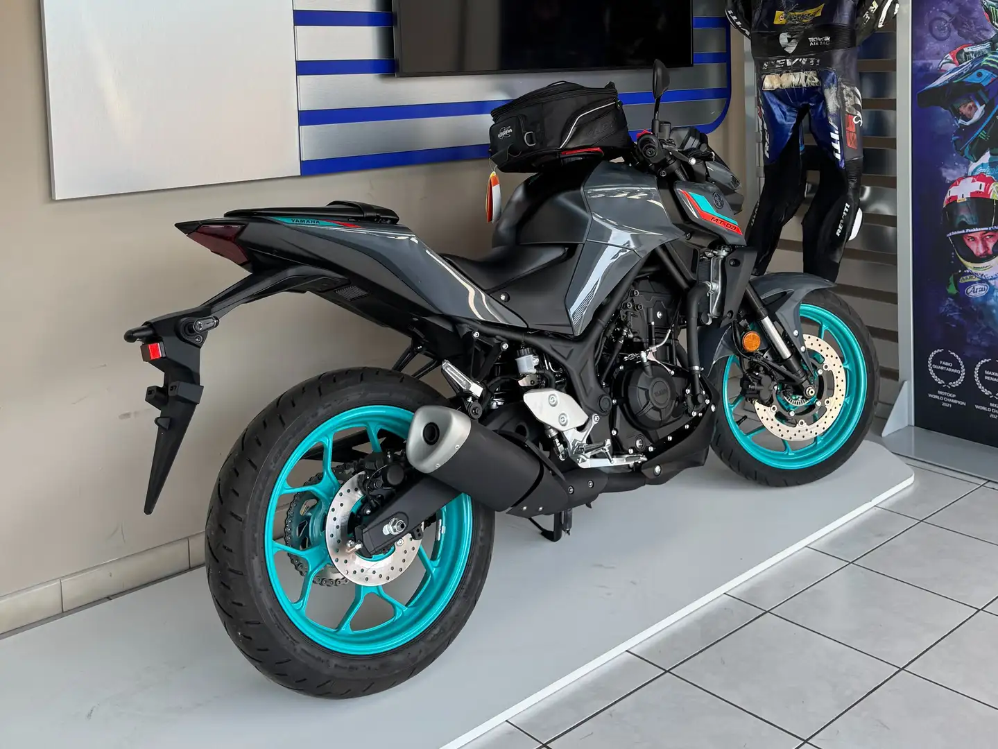Yamaha MT-03 Albastru - 2