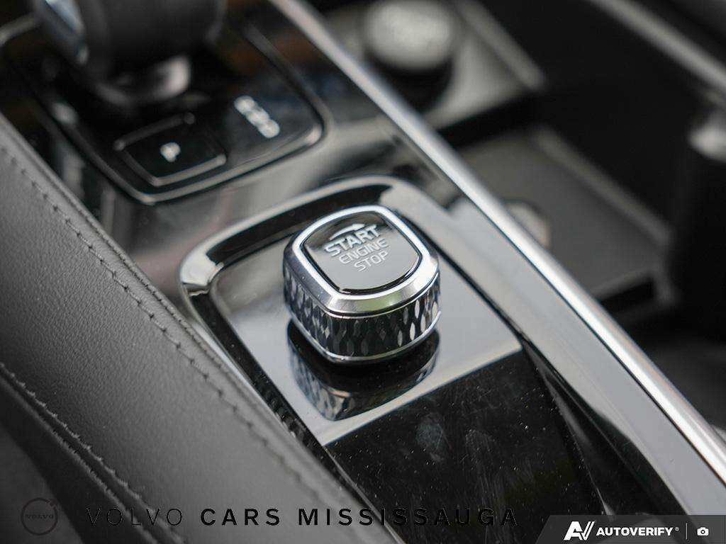2024 Volvo XC90 Plus Bright Theme thumb 23