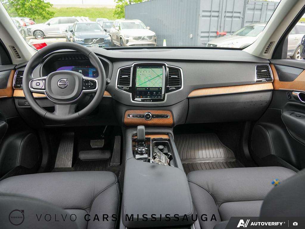 2024 Volvo XC90 Plus Bright Theme thumb 27