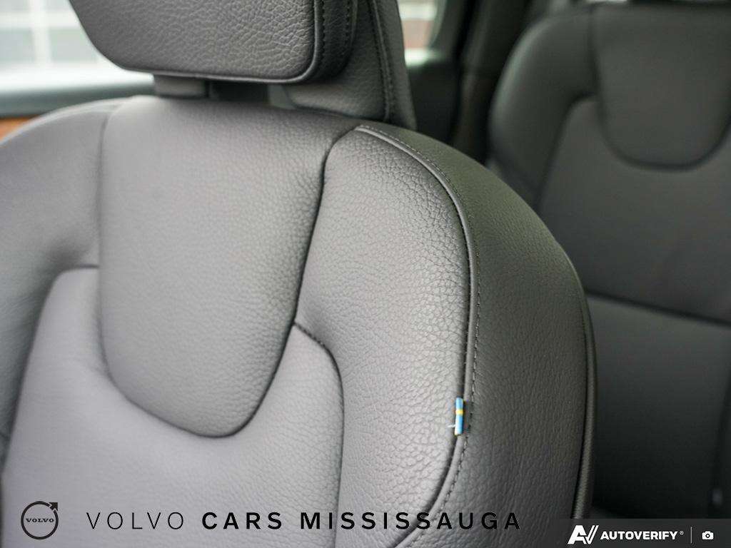 2024 Volvo XC90 Plus Bright Theme thumb 25