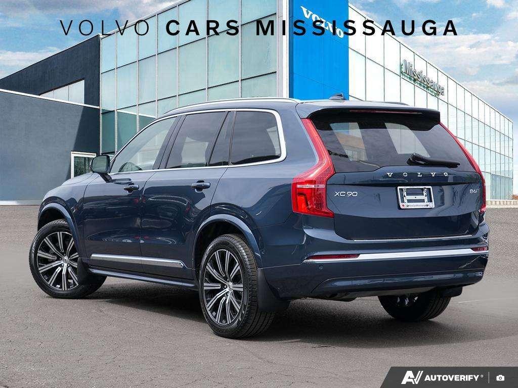 2024 Volvo XC90 Plus Bright Theme alt 4