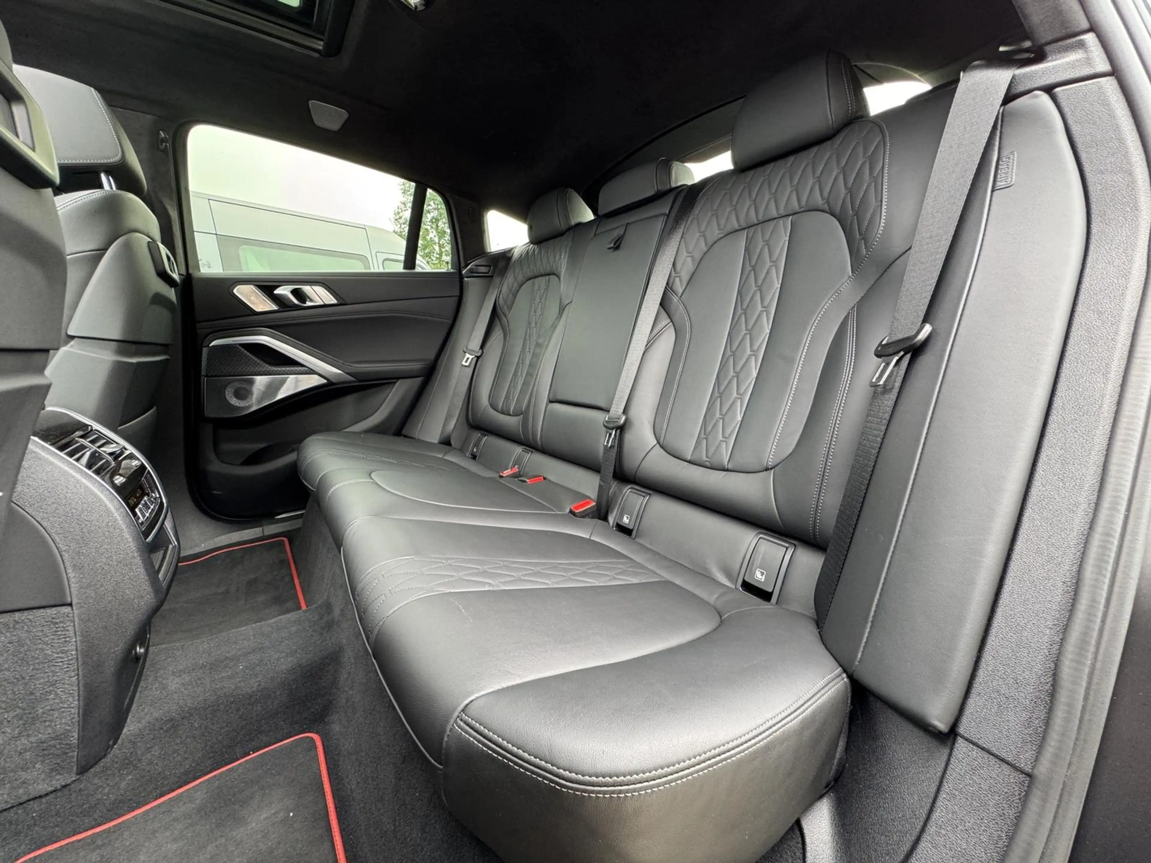 BMW X6 M i Black Vermilion FrozenBlack Laser B&W — photo 50
