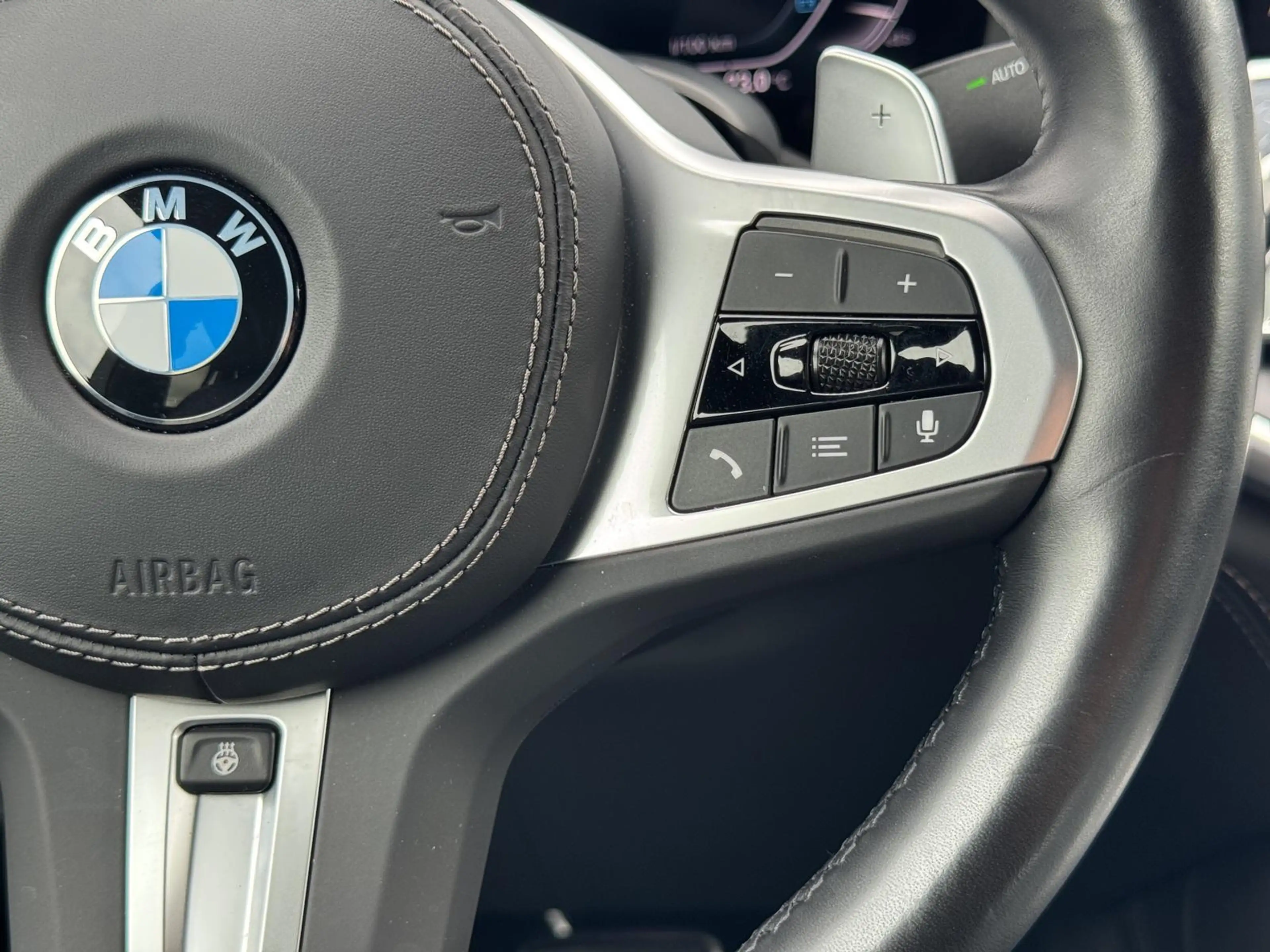 BMW X6 M i Black Vermilion FrozenBlack Laser B&W — photo 17
