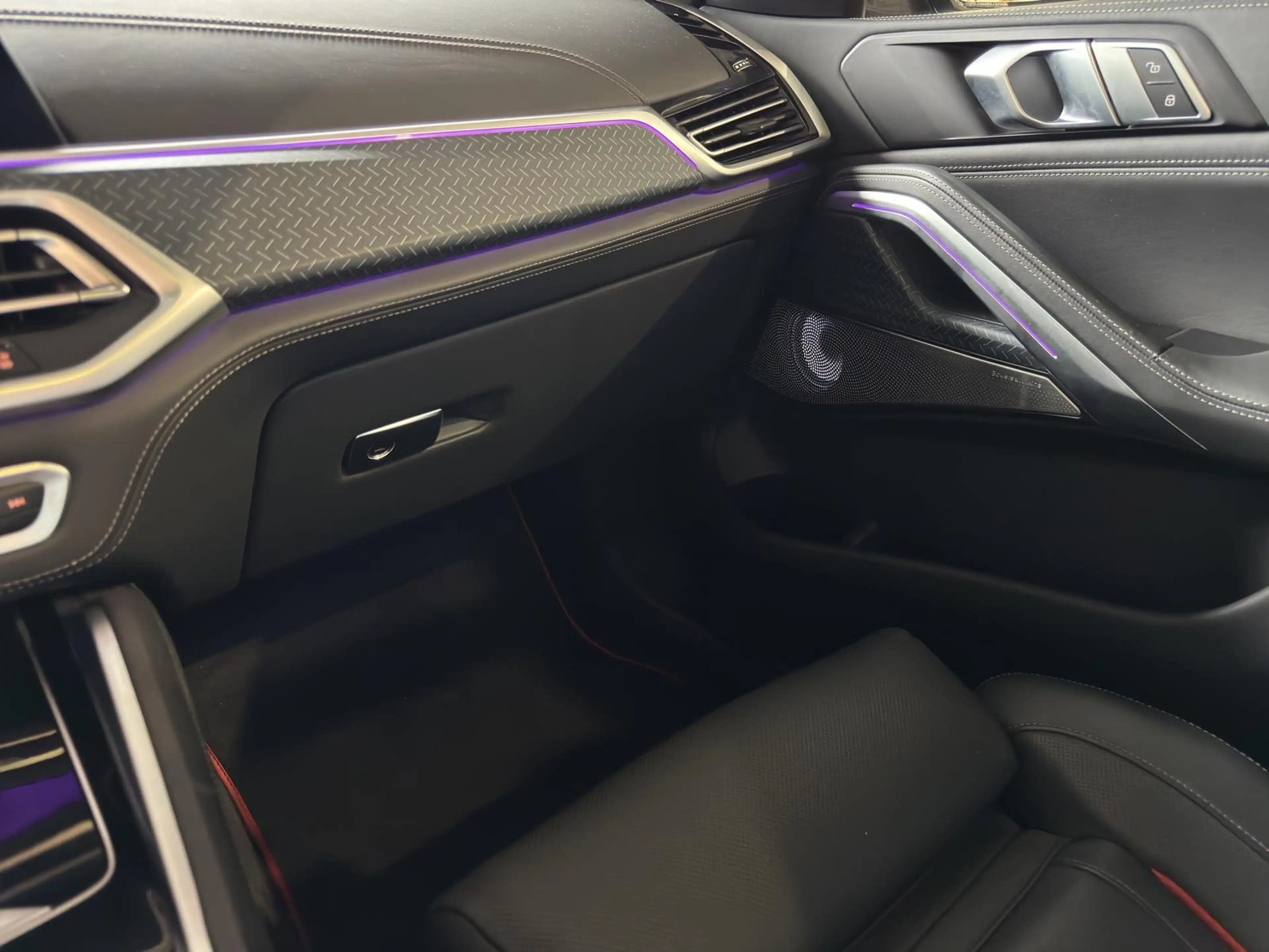 BMW X6 M i Black Vermilion FrozenBlack Laser B&W — photo 47