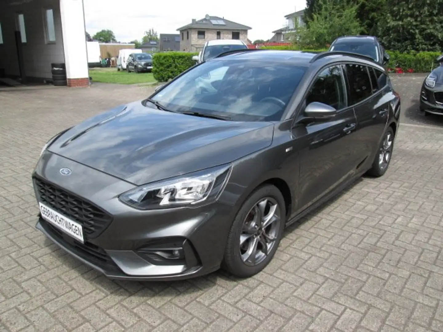 Ford Focus Turnier 1.5 EcoBlue ST-LINE Grau - 1