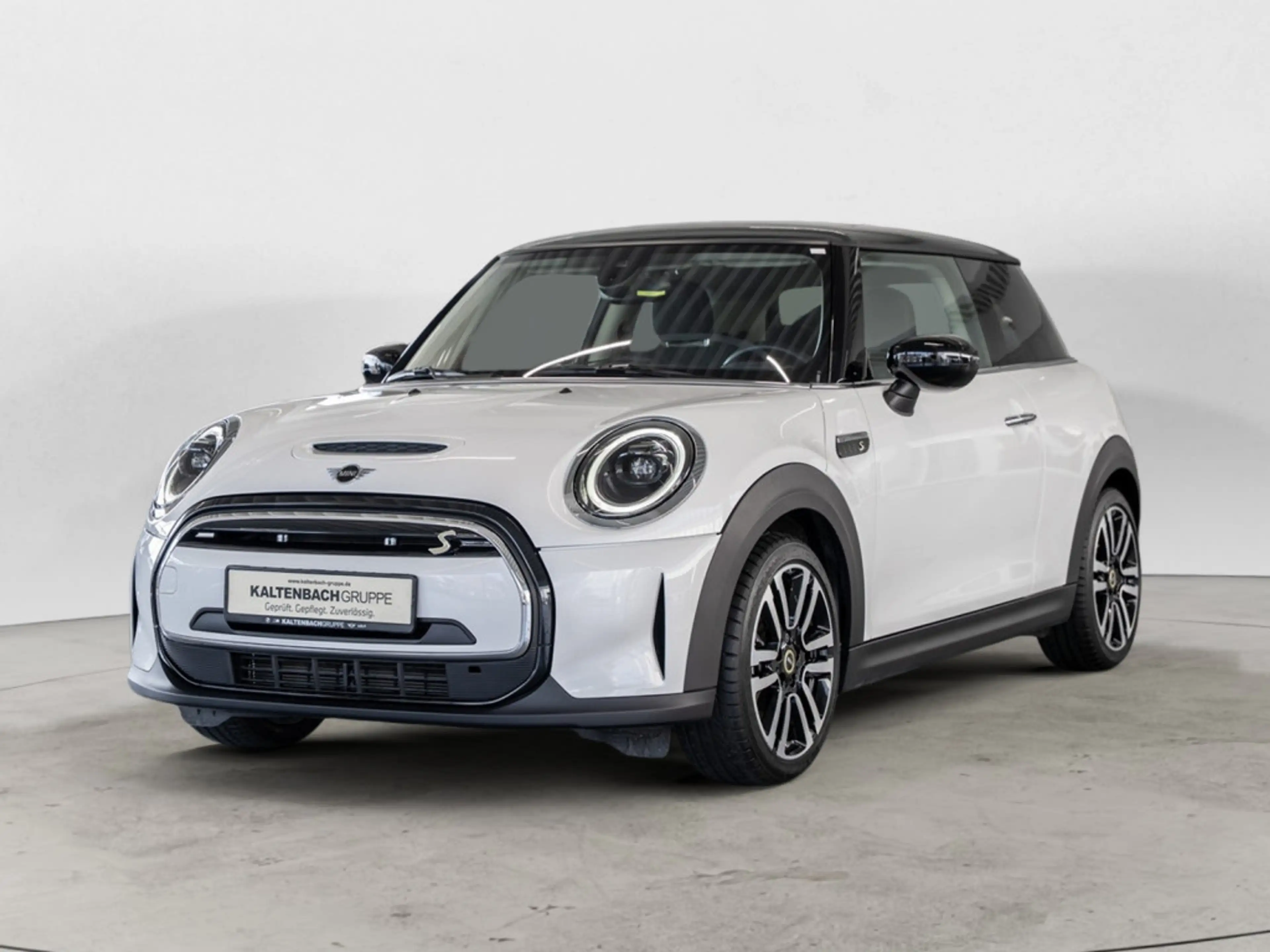 MINI Cooper SE Classic Trim FACEL. LED KAMERA SHZ — photo 2