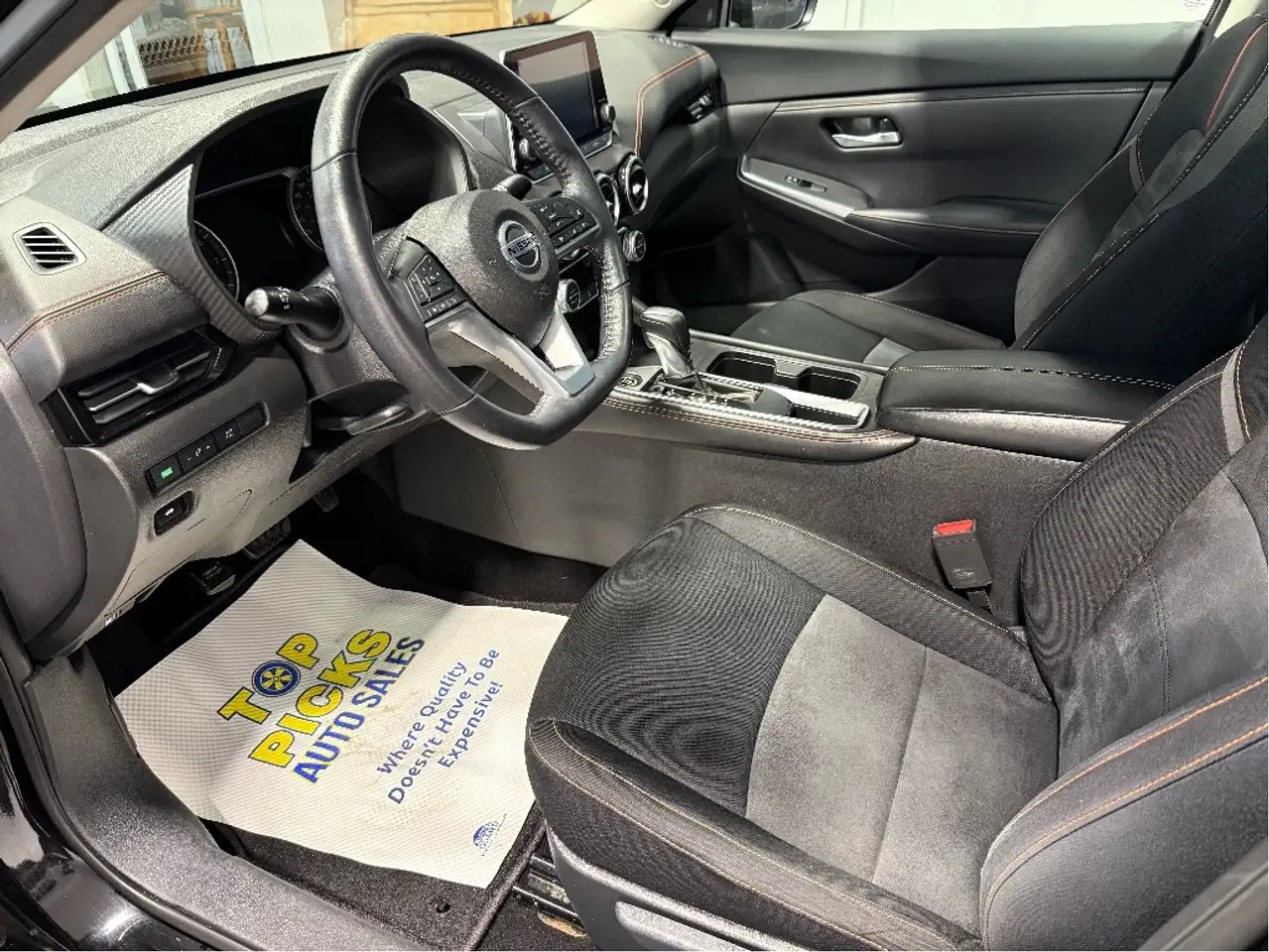 Nissan Sentra снимка Nissan Sentra