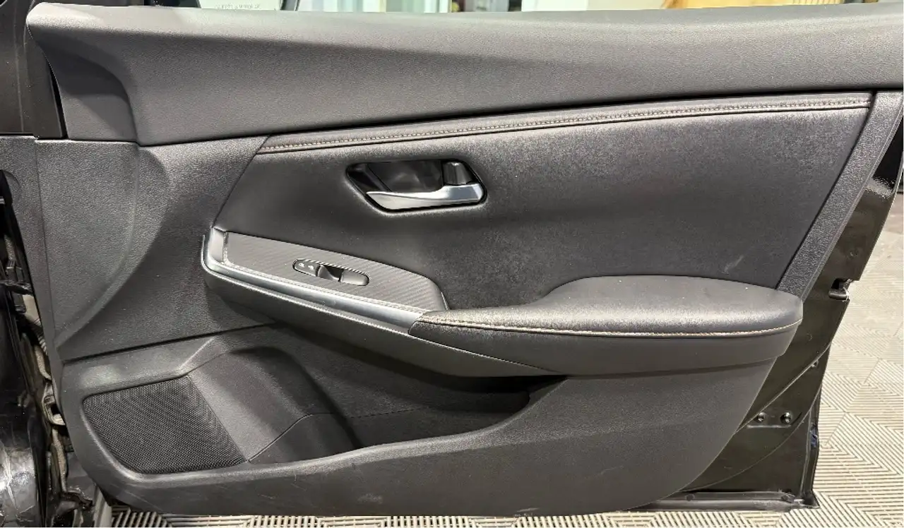 Nissan Sentra снимка Nissan Sentra