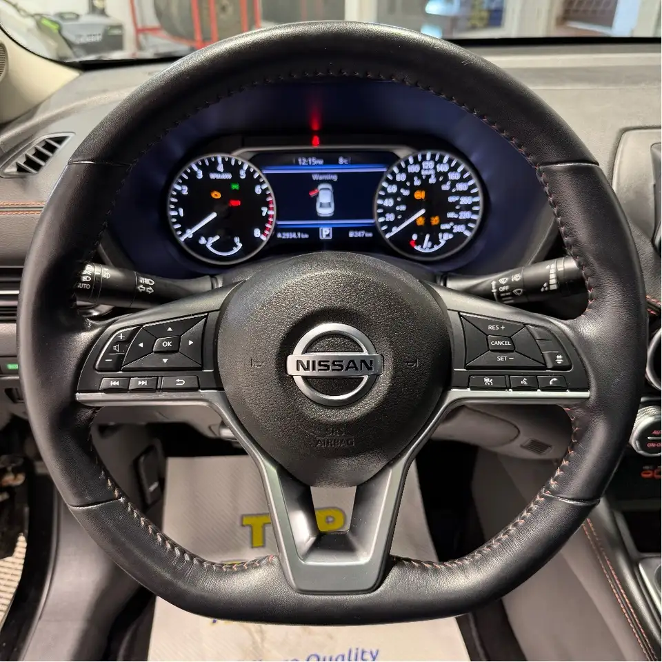 Nissan Sentra снимка Nissan Sentra