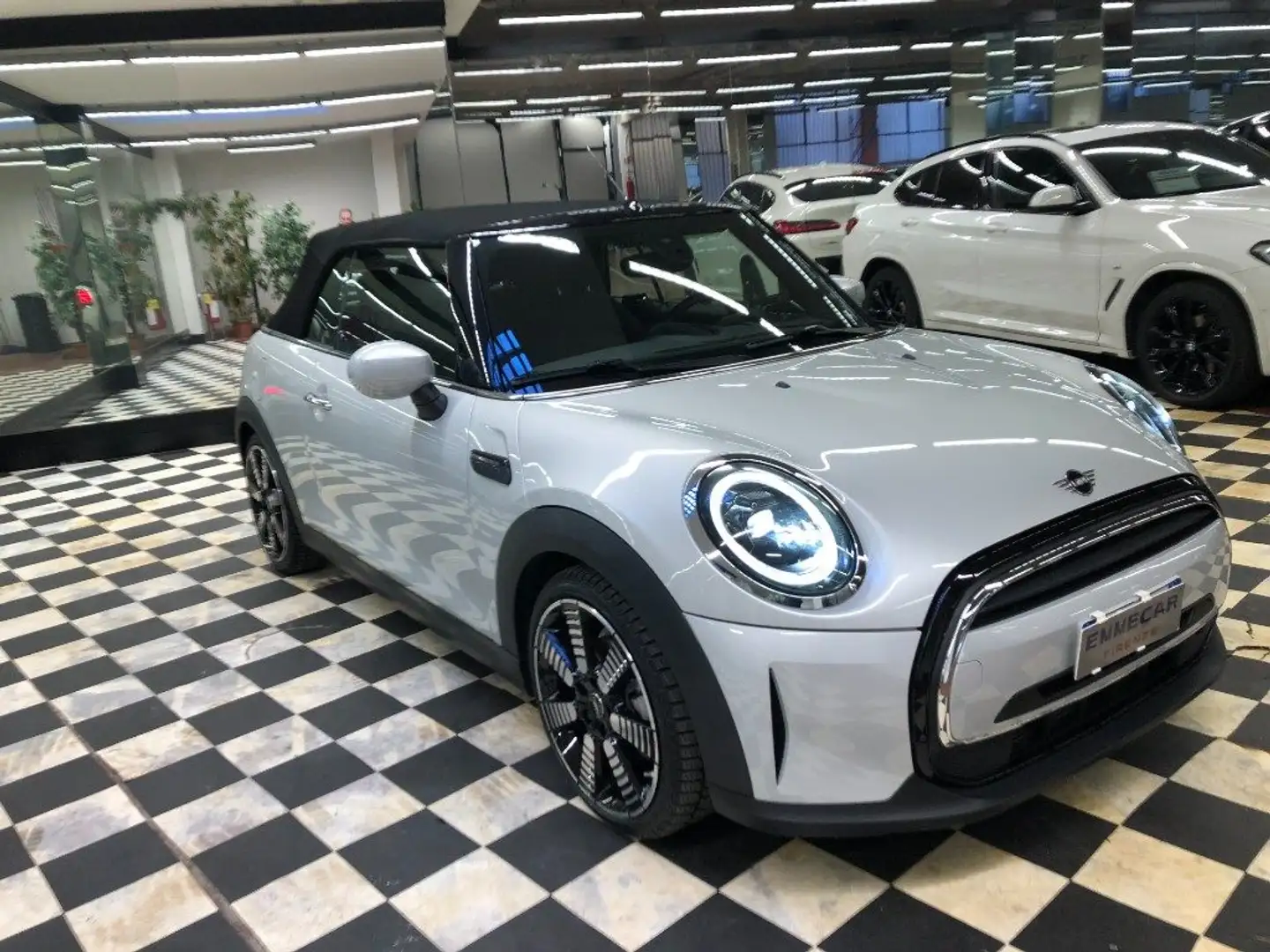 MINI Cooper Cabrio Mini 1.5 Classic Grau - 2