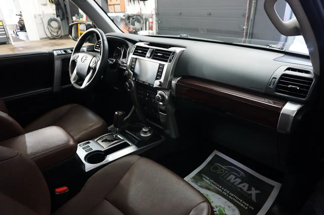 Toyota 4-Runner снимка Toyota 4-Runner