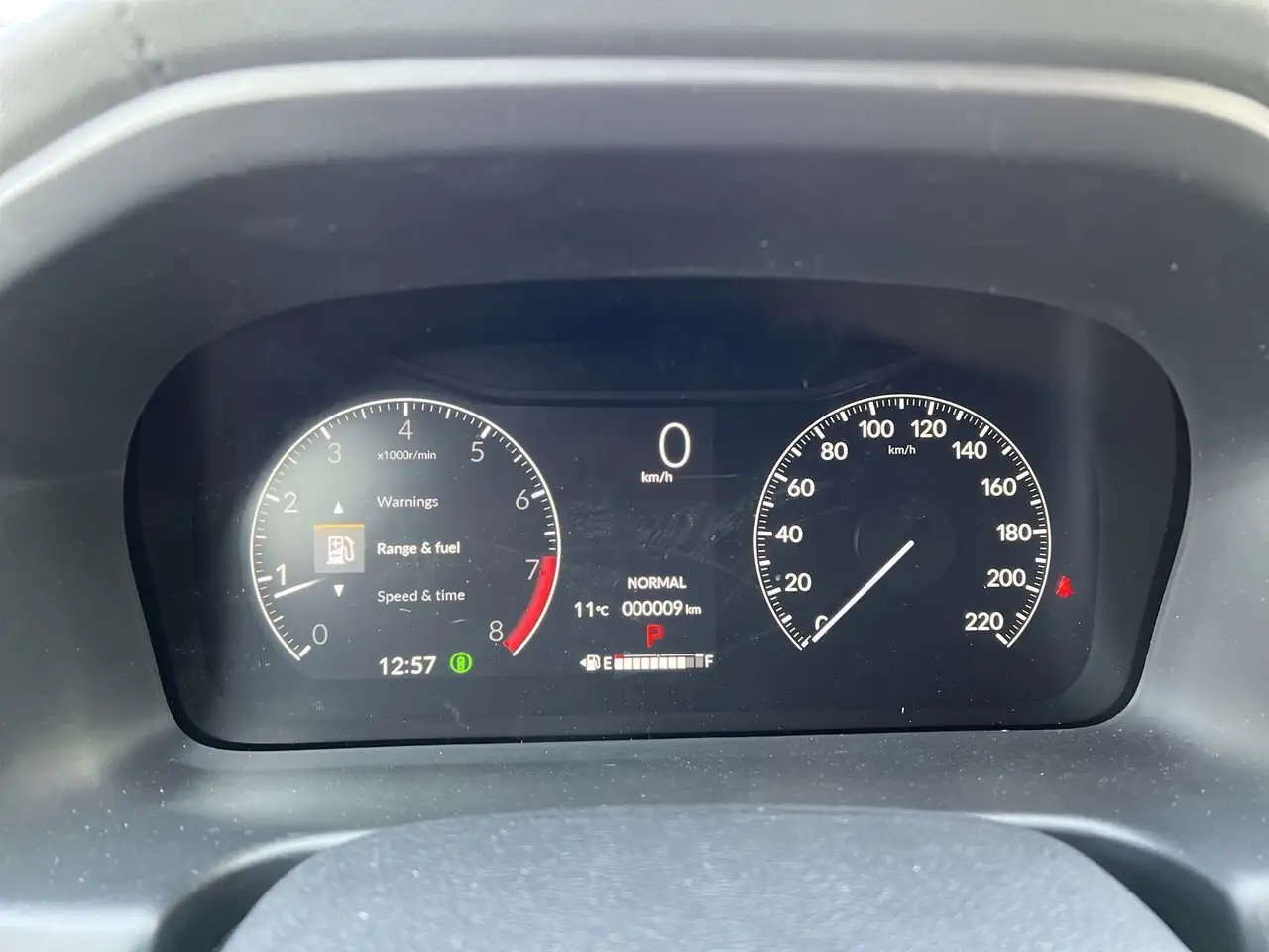 Honda Odyssey снимка Honda Odyssey