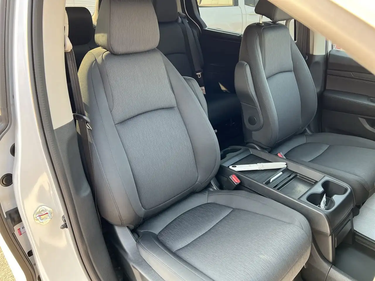 Honda Odyssey снимка Honda Odyssey