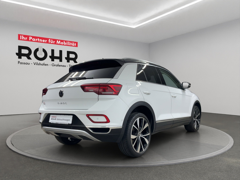 Volkswagen T-Roc 1.5 TSI Style ACC AHK LED Massage Navi PDC — photo 4