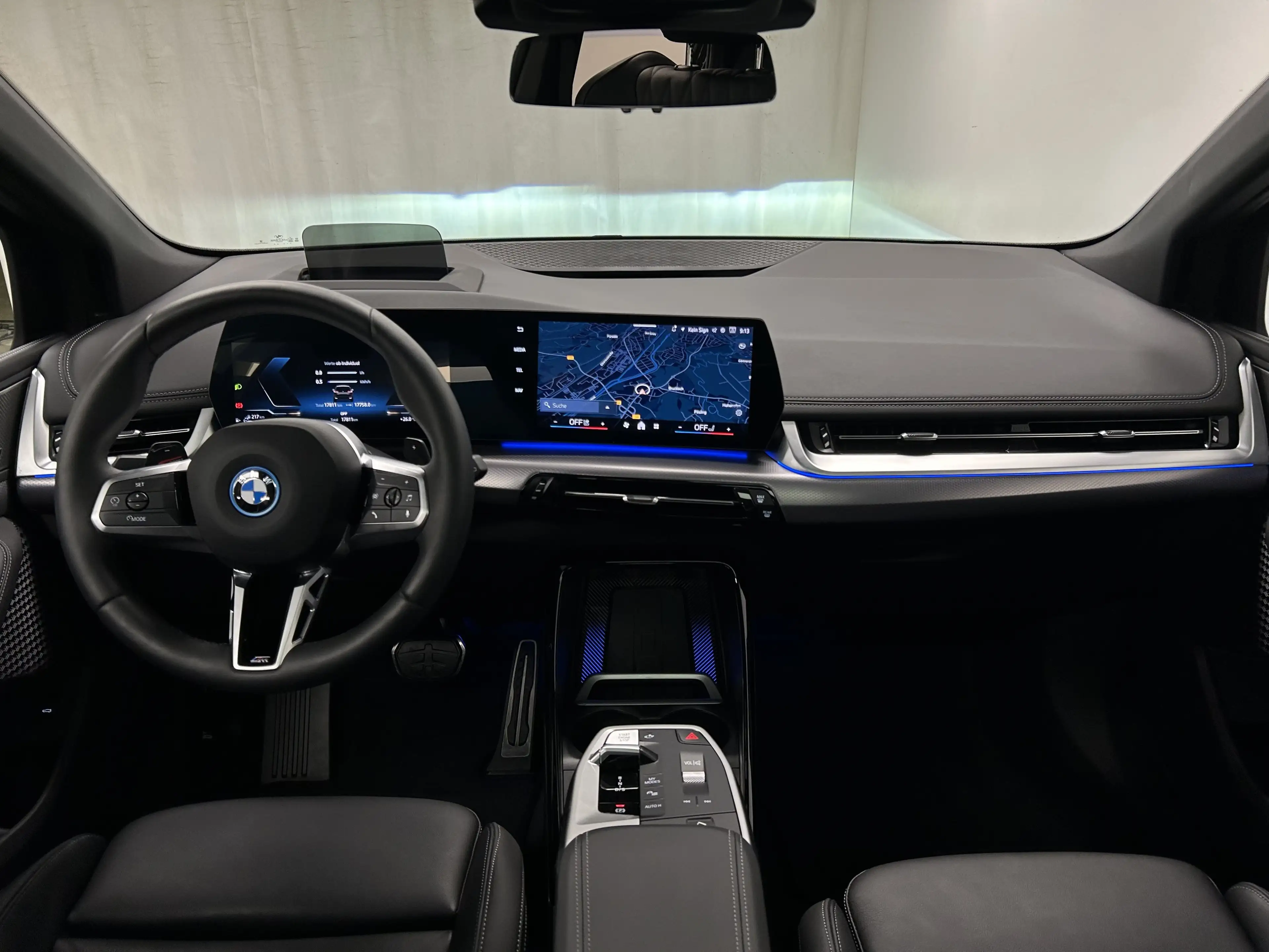 BMW 230 e xDrive Active Tourer — photo 5