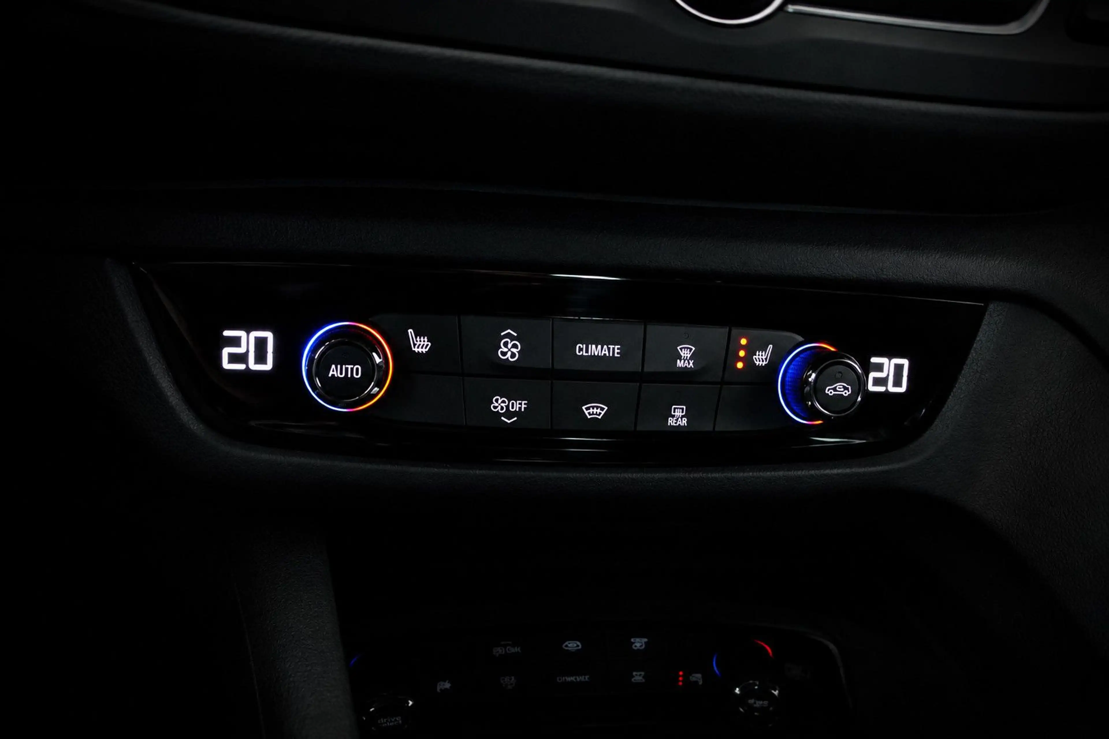 Opel Insignia Business*1.Hand*AUTOMATIK*NAVI*SHZ* — photo 13