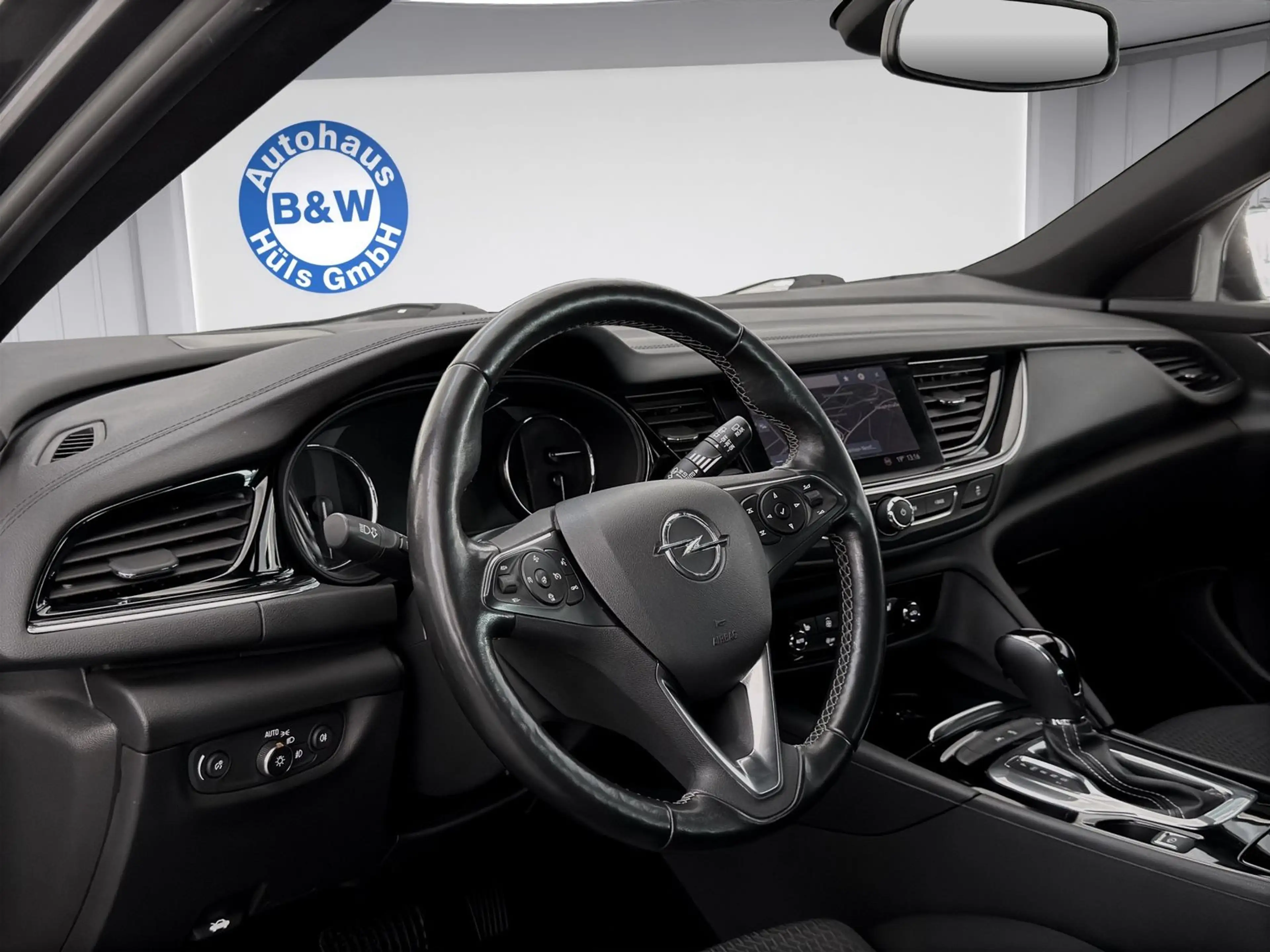 Opel Insignia Business*1.Hand*AUTOMATIK*NAVI*SHZ* — photo 9