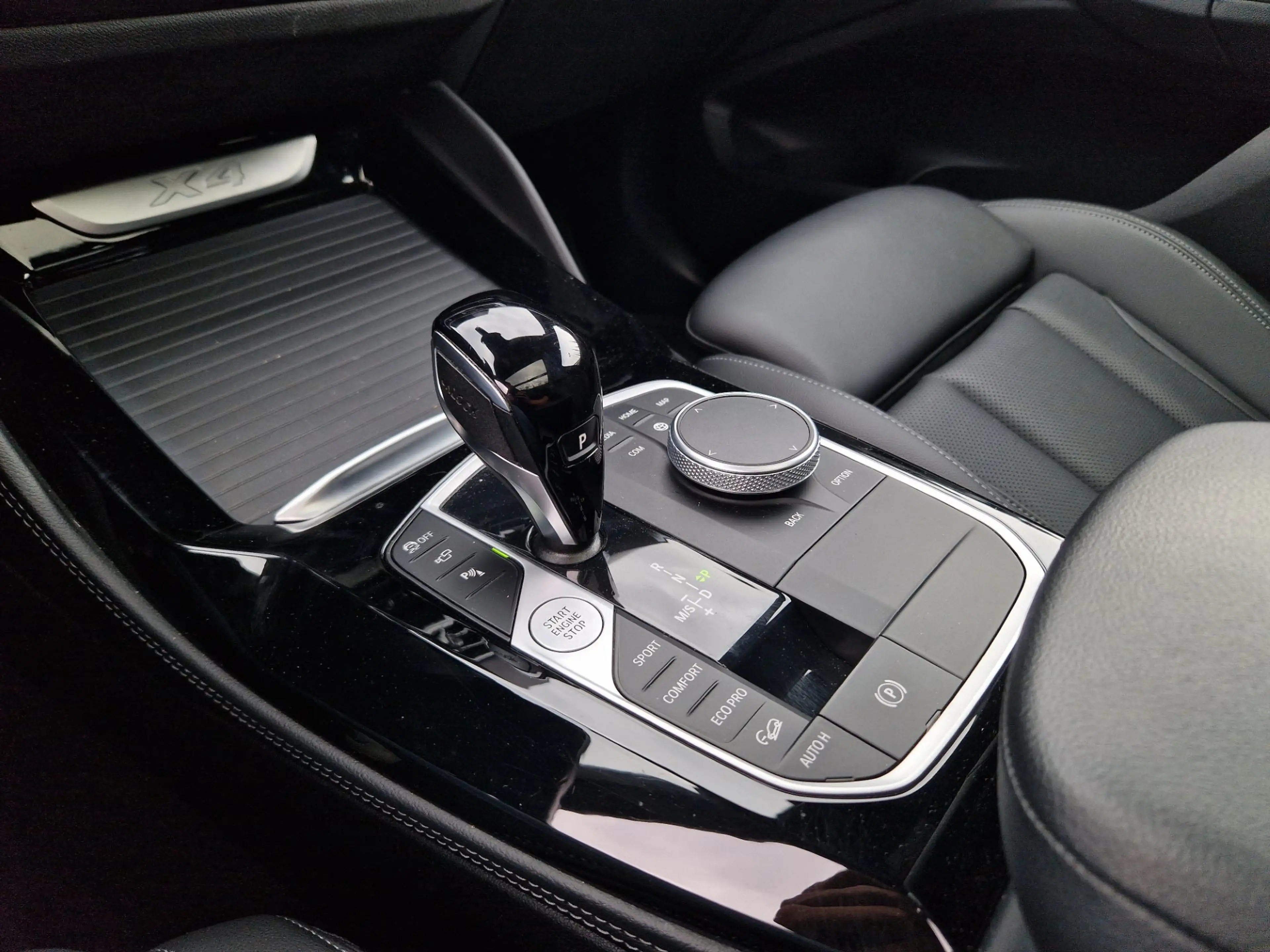 BMW X4 xDrive 30d — photo 12